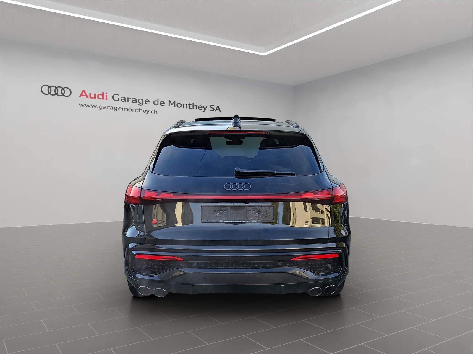 AUDI SQ5 TFSI quattro S-tronic-image-4