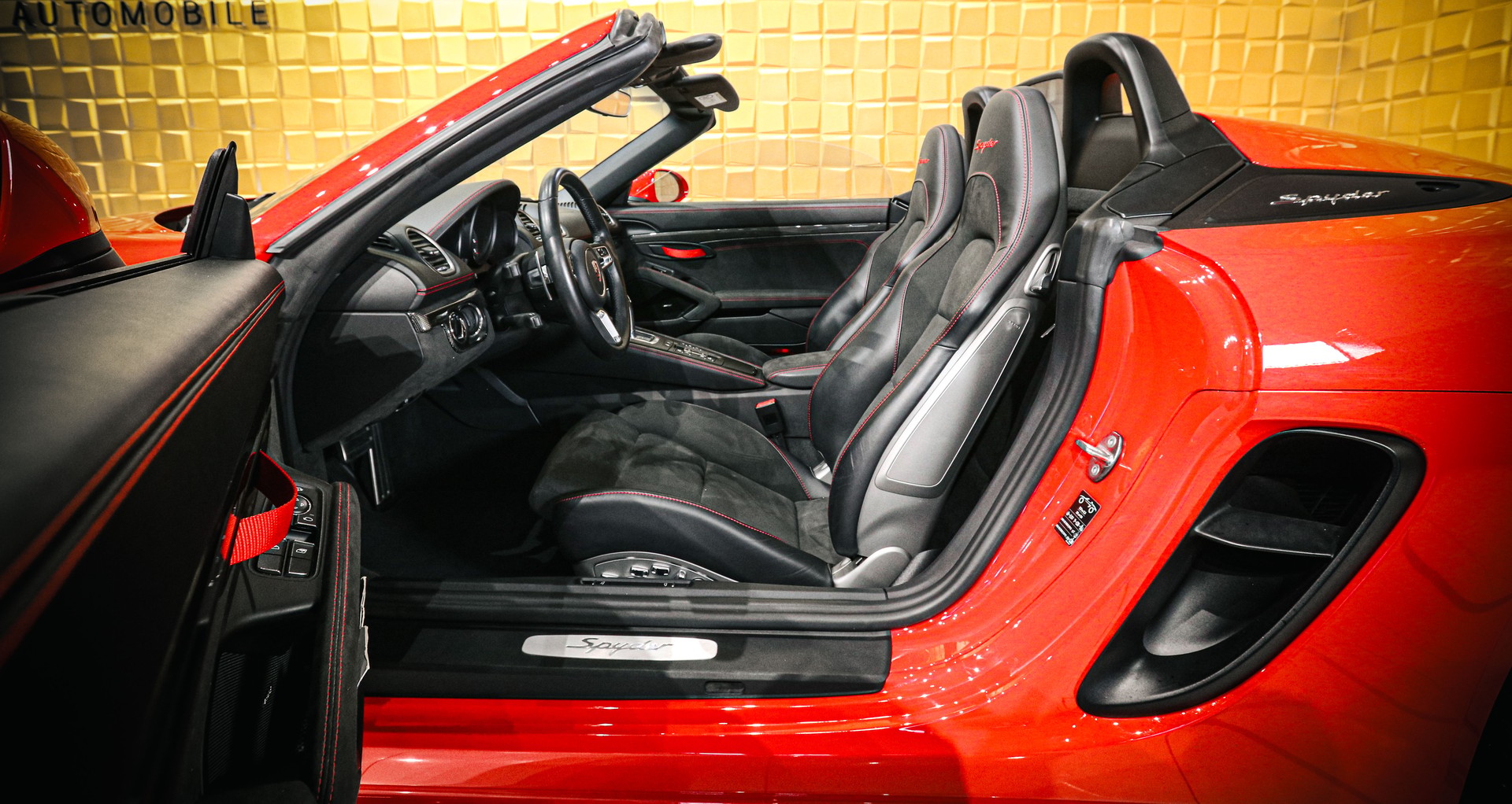 PORSCHE 718 Boxster Spyder PDK-image-10