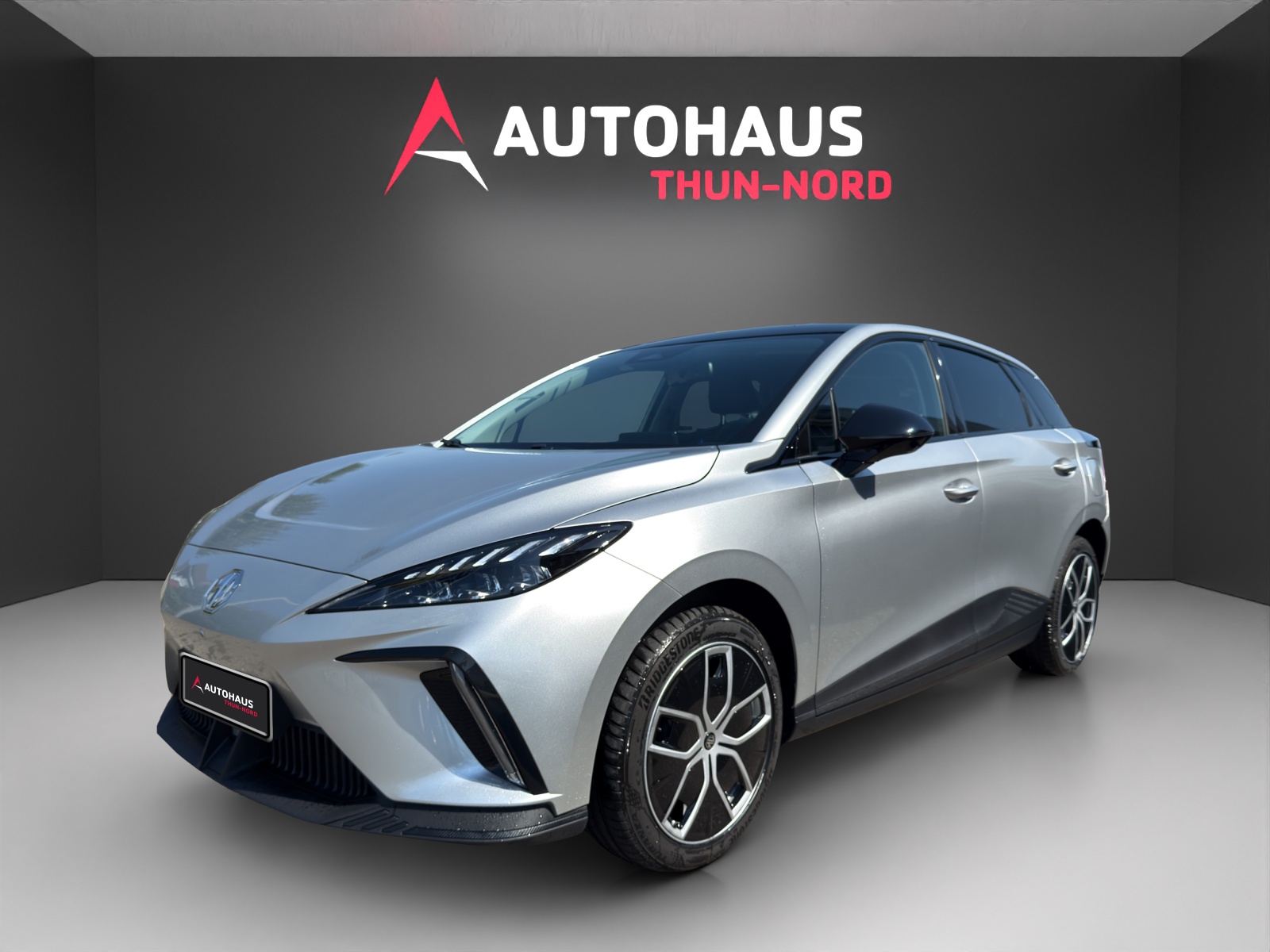 MG 4 64kWh Luxury-image-0