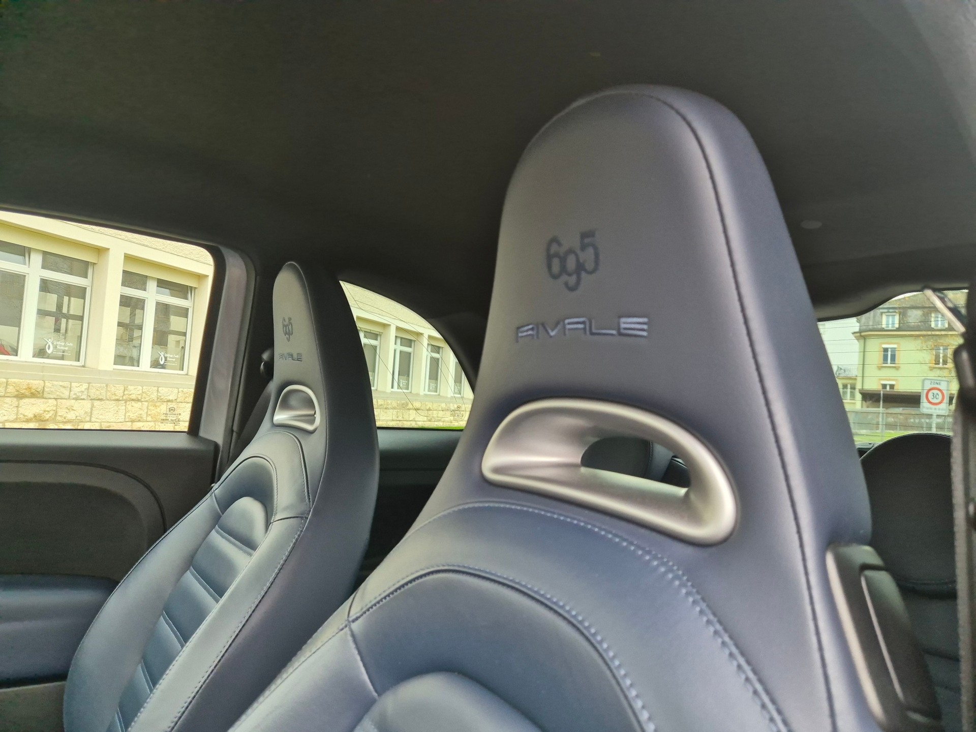 FIAT 695 1.4 16V Turbo Abarth Rivale-image-10