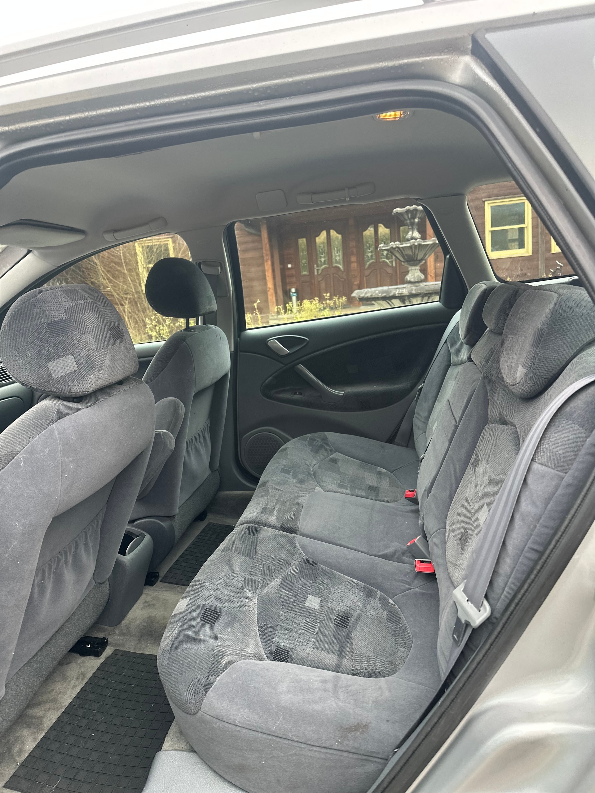 CITROEN C5 Break 2.0i 16V Exclusive Automatic-image-7