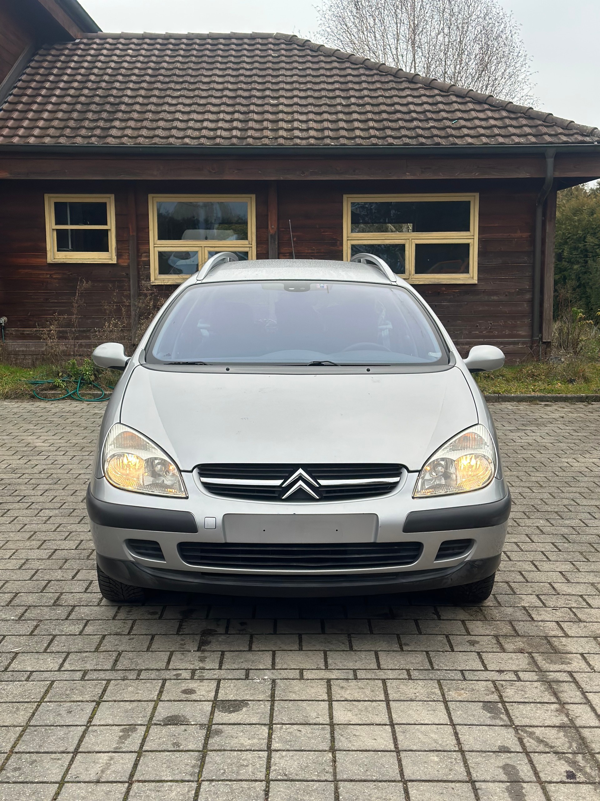 CITROEN C5 Break 2.0i 16V Exclusive Automatic-image-1