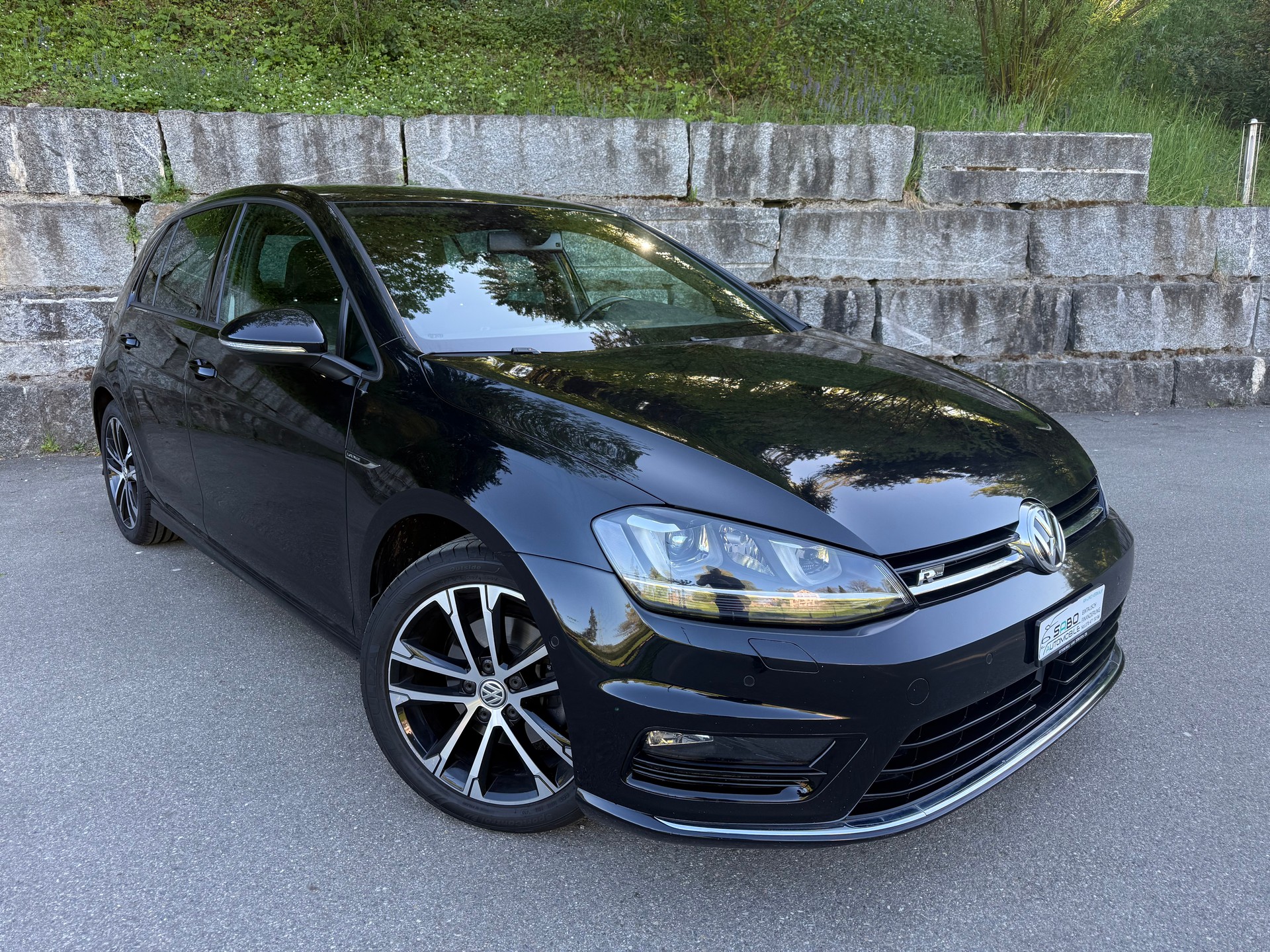 VW Golf 1.4 TSI Lounge R-Line-image-1