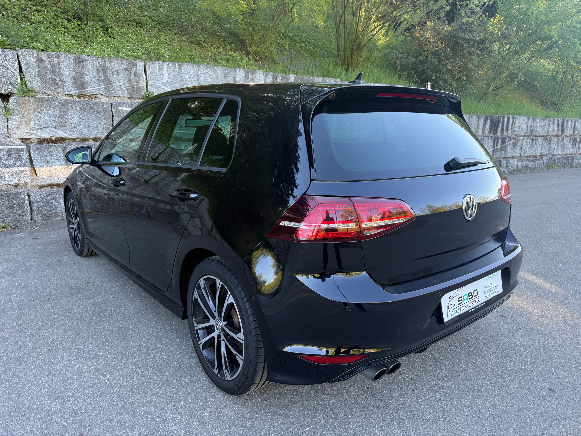 VW Golf 1.4 TSI Lounge R-Line-image-3