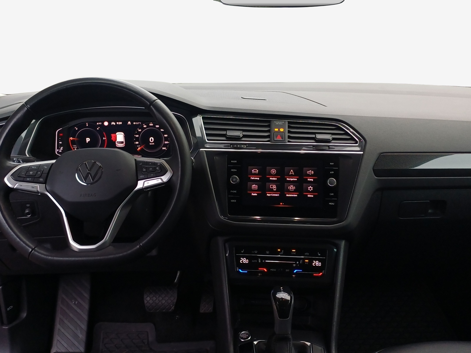 VW Tiguan 2.0 TDI SCR Elegance 4Motion DSG-image-8