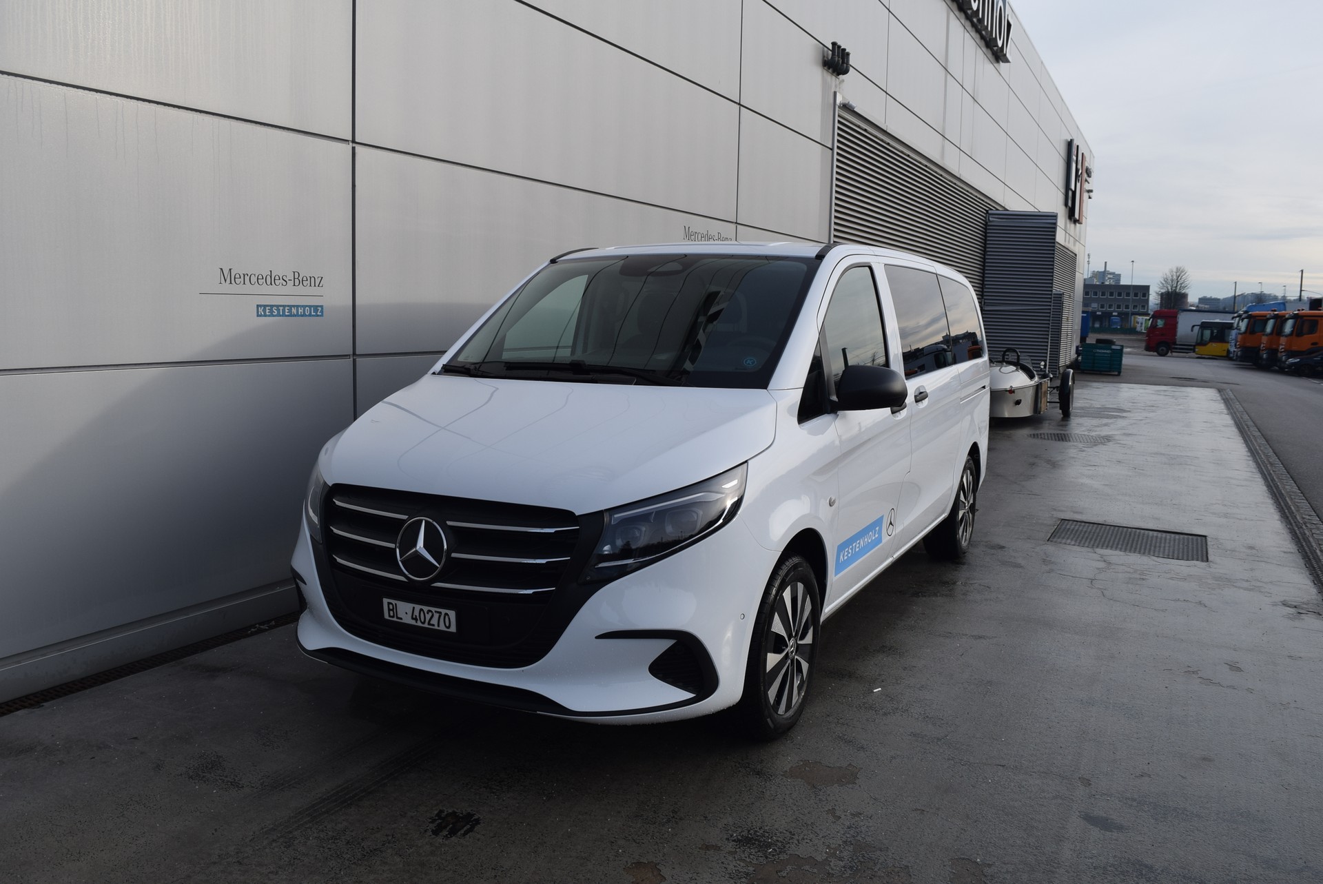 MERCEDES-BENZ Vito 116 CDI Lang Tourer 9G-Tronic 4M Select