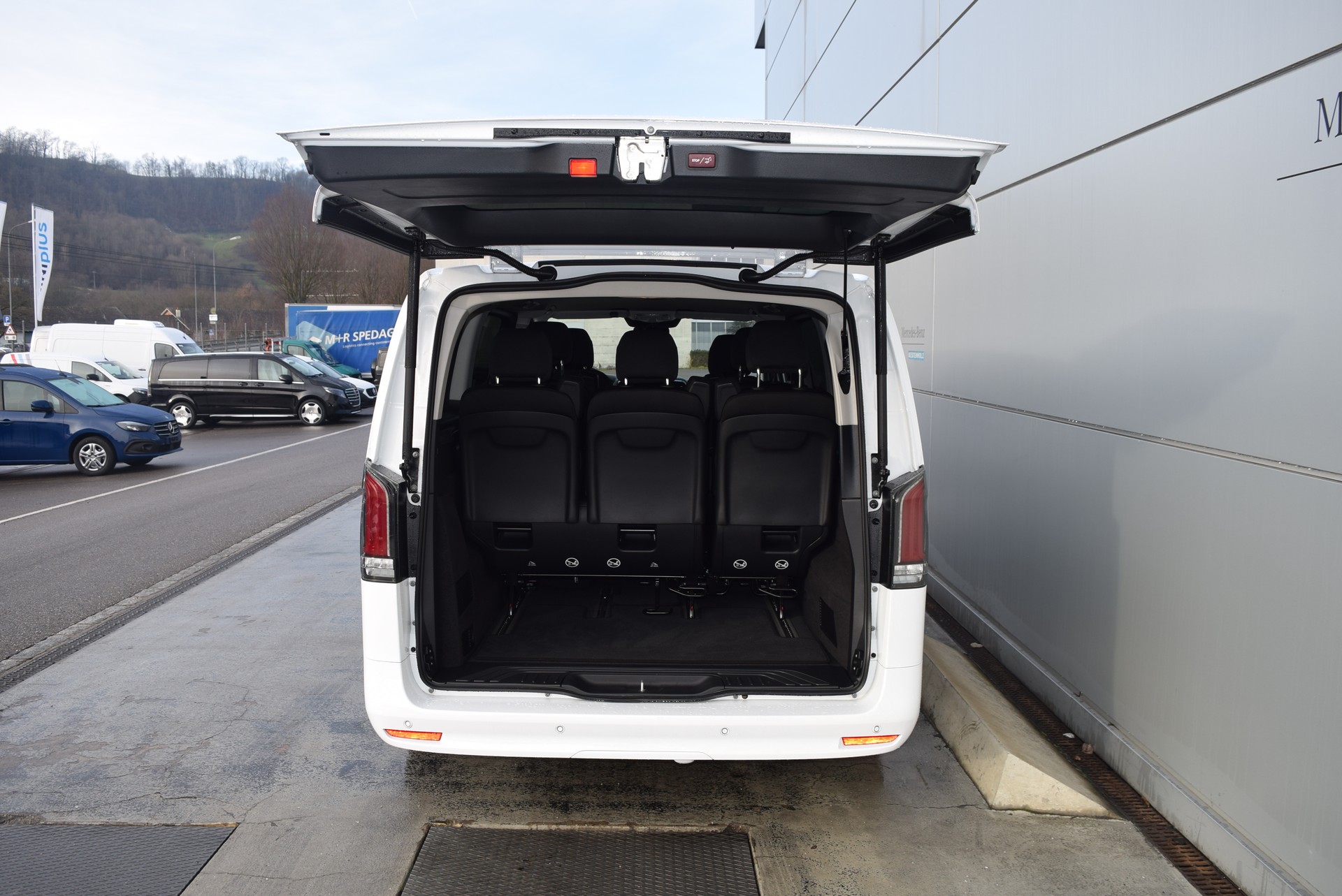 MERCEDES-BENZ Vito 116 CDI Lang Tourer 9G-Tronic 4M Select-image-5