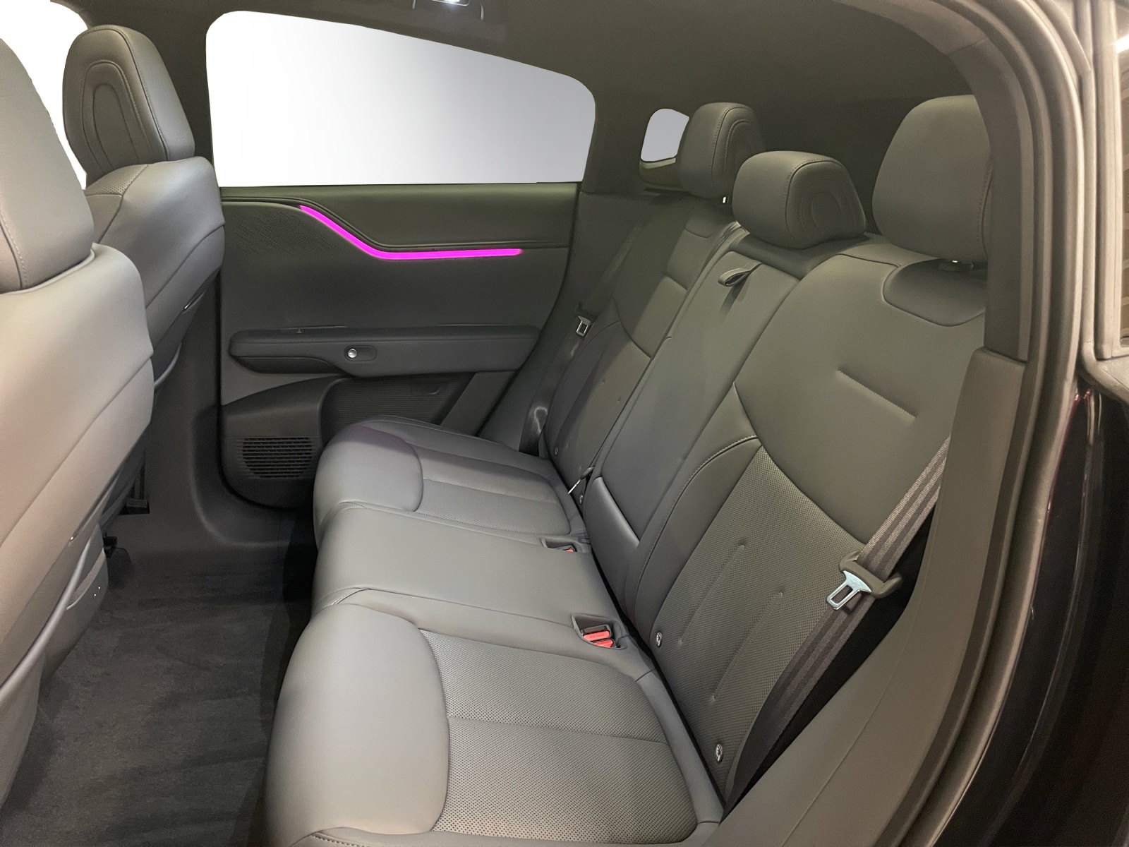 XPENG G6 87,5kWh Performance AWD-image-8
