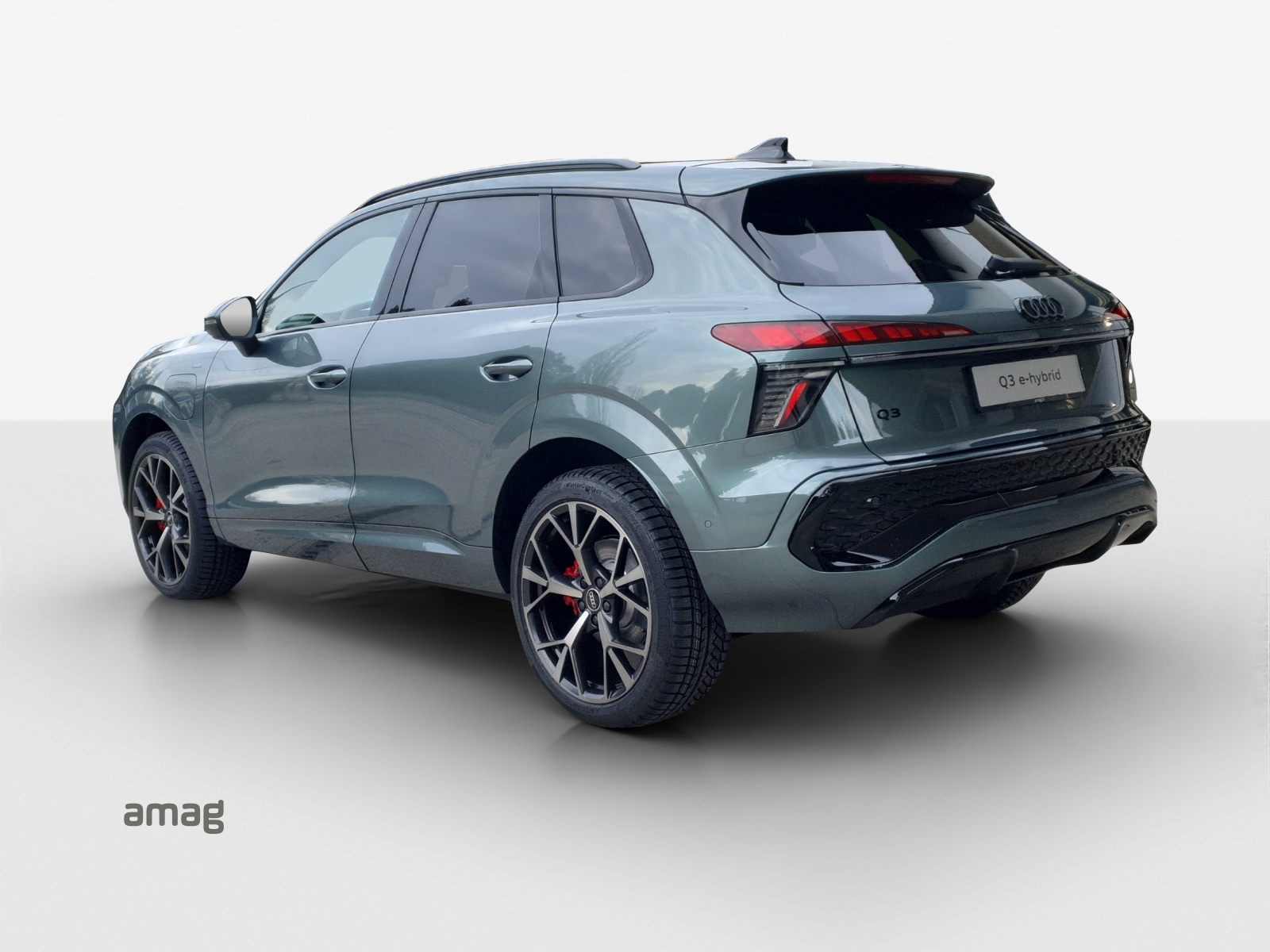 AUDI Q3 SUV e-hybrid 200 kW S tronig-image-2