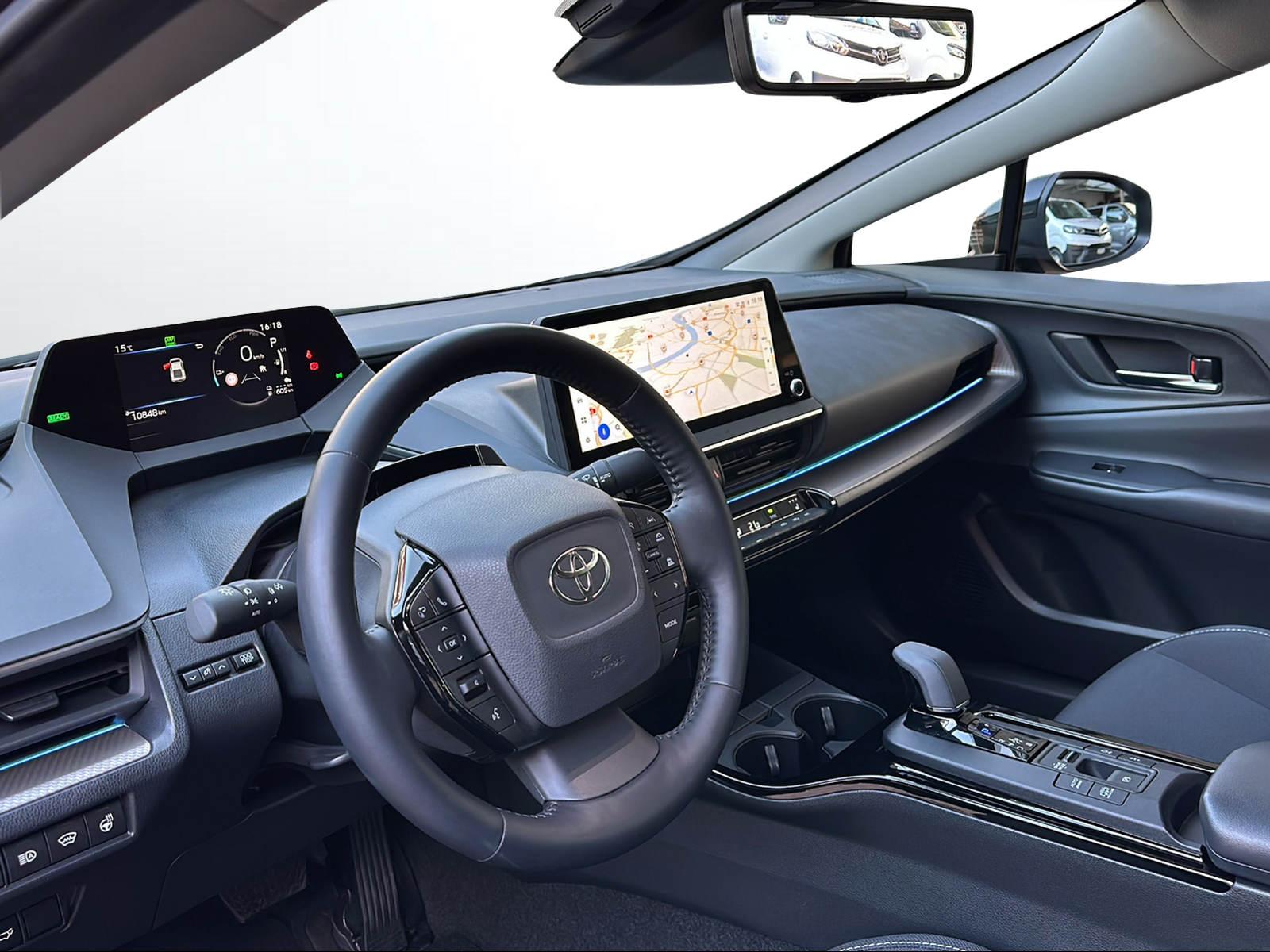 TOYOTA Prius 2.0 Plug-In-Hybrid Style-image-10