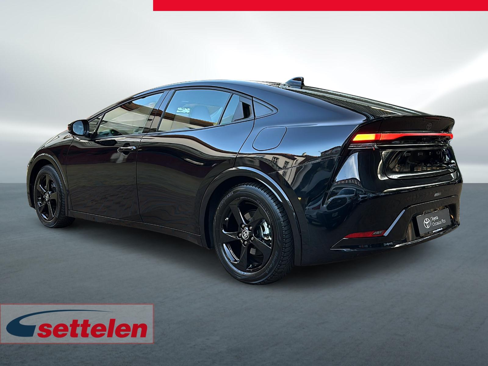 TOYOTA Prius 2.0 Plug-In-Hybrid Style-image-7