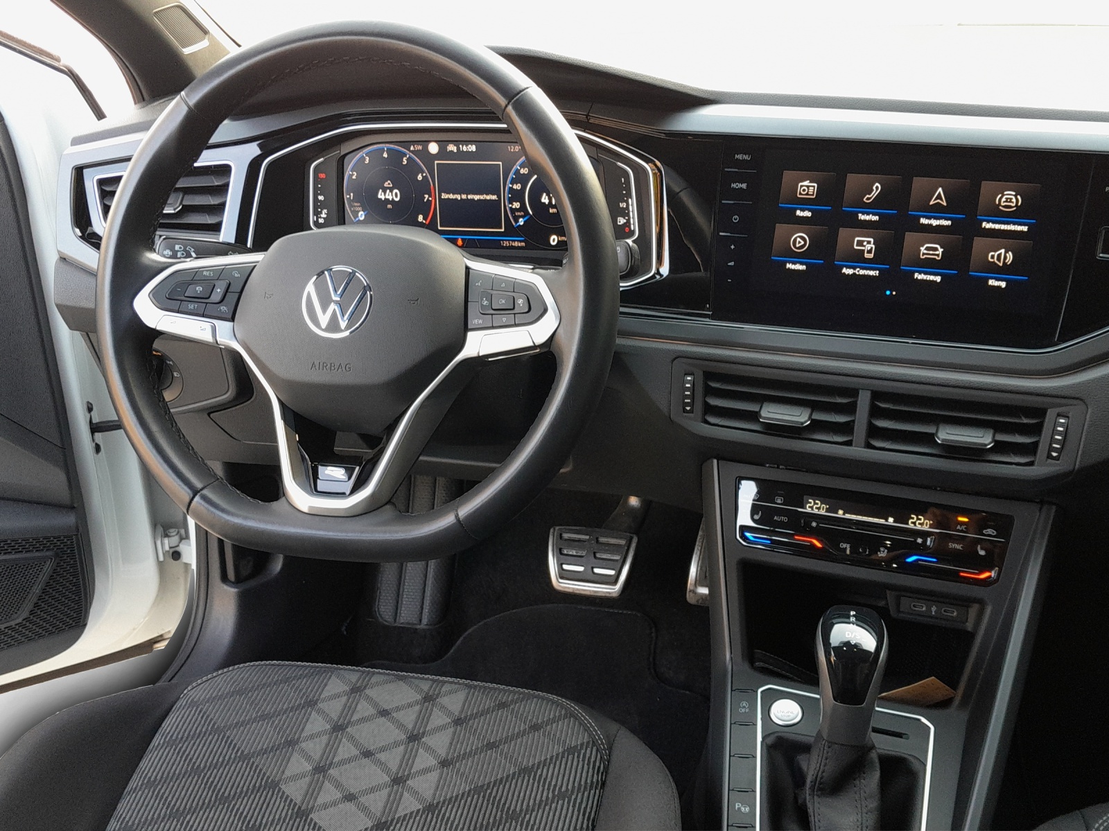 VW Taigo 1.0 TSI R-Line DSG-image-8