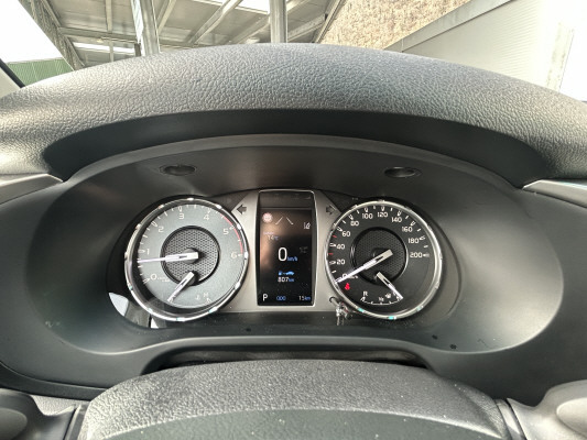 TOYOTA Hilux 2.4d Style DC 4x4 A-image-9