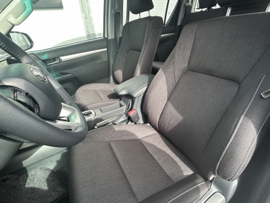 TOYOTA Hilux 2.4d Style DC 4x4 A-image-7