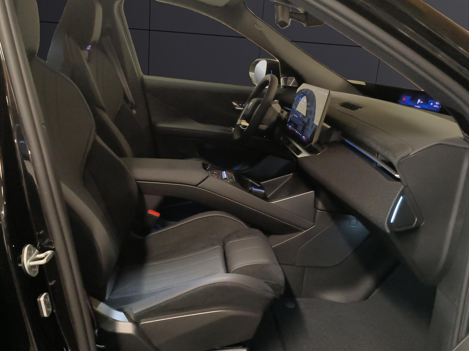 BMW iX3 50 xDrive-image-15