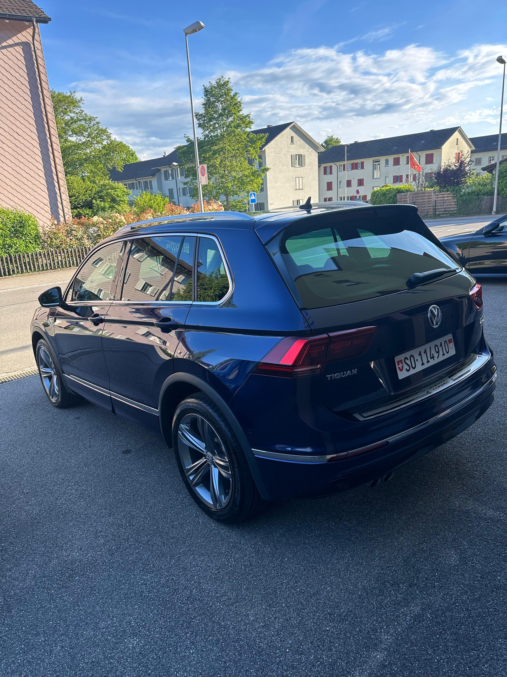 VW Tiguan 2.0 TDI SCR Highline4Motion DSG-image-2