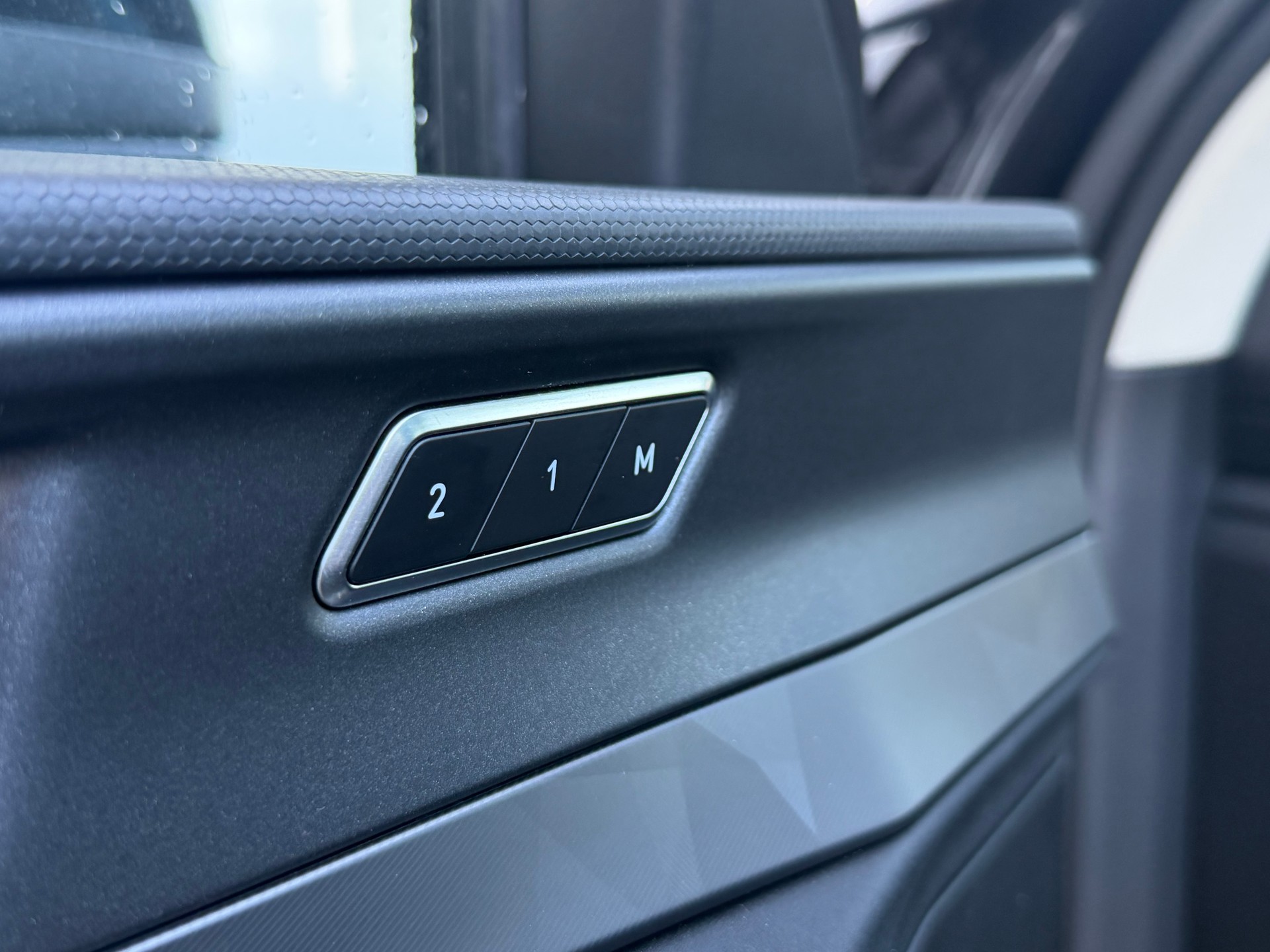 LYNK & CO 01 PHEV-image-11