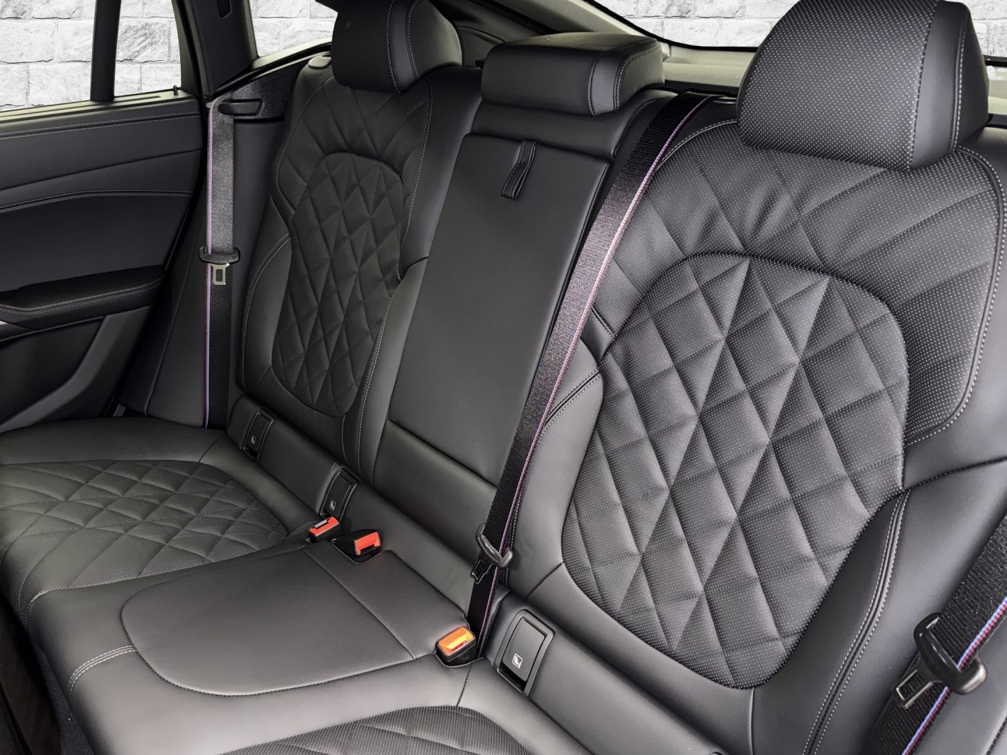 BMW X6 xDrive 48V 30d M Sport Steptronic-image-15