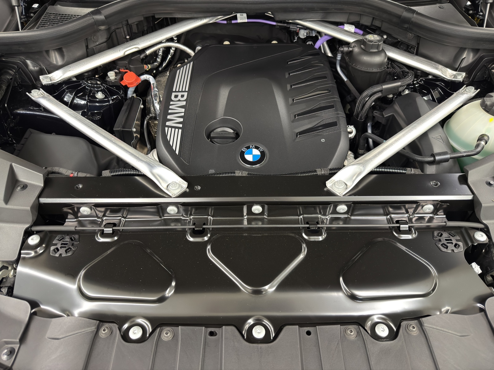 BMW X6 xDrive 48V 30d M Sport Steptronic-image-23