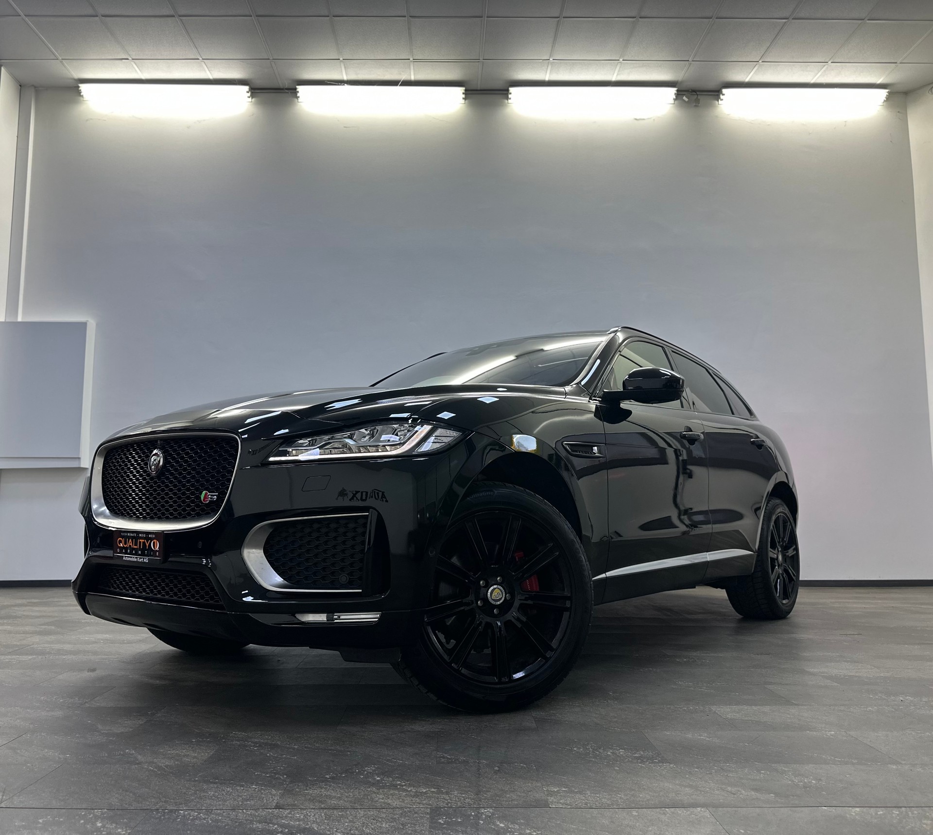 JAGUAR F-Pace 3.0 TD S AWD Automatik-image-1