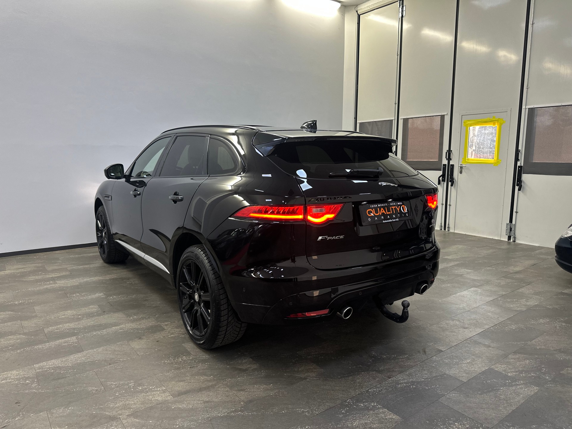 JAGUAR F-Pace 3.0 TD S AWD Automatik-image-6