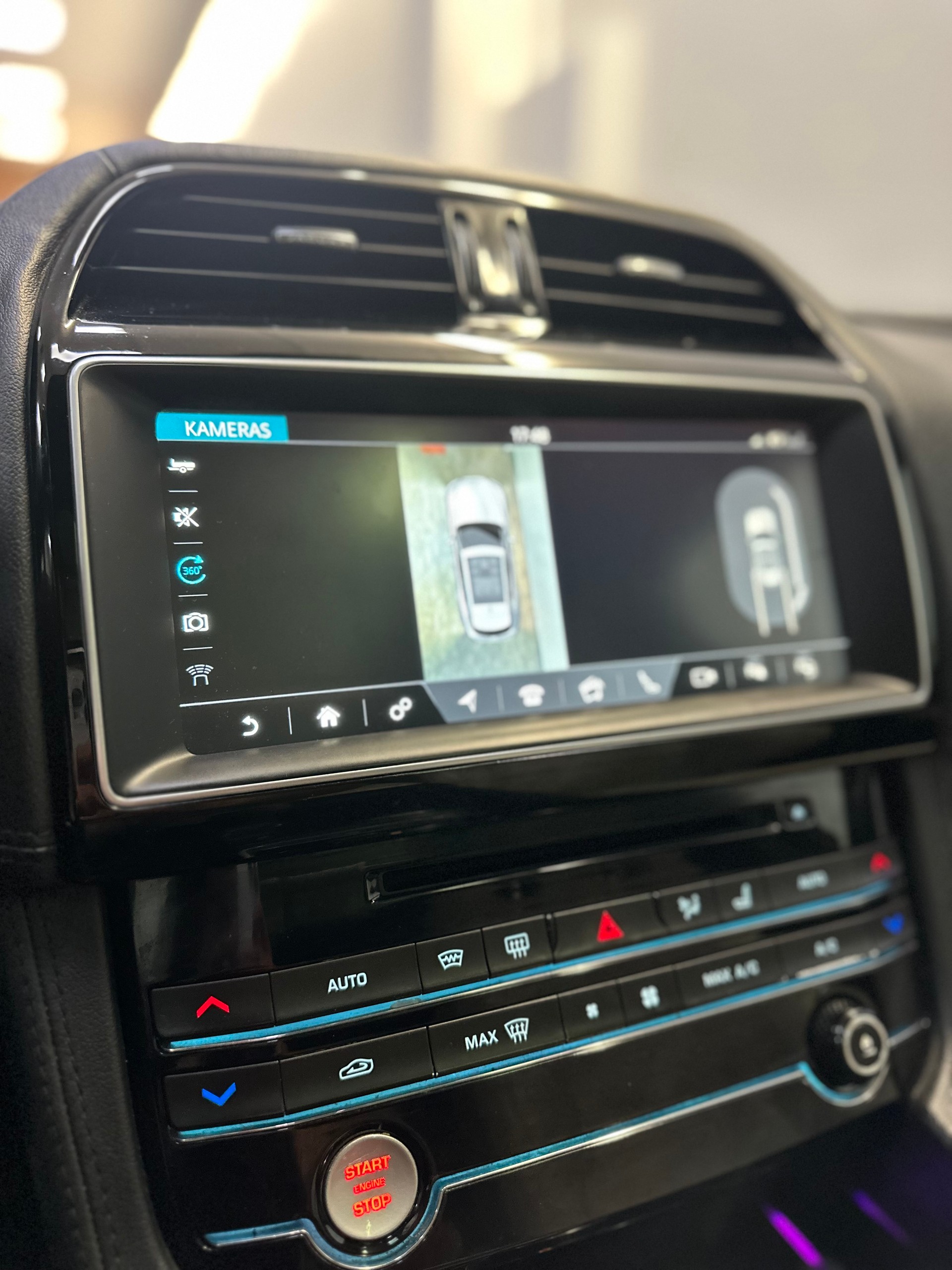 JAGUAR F-Pace 3.0 TD S AWD Automatik-image-16