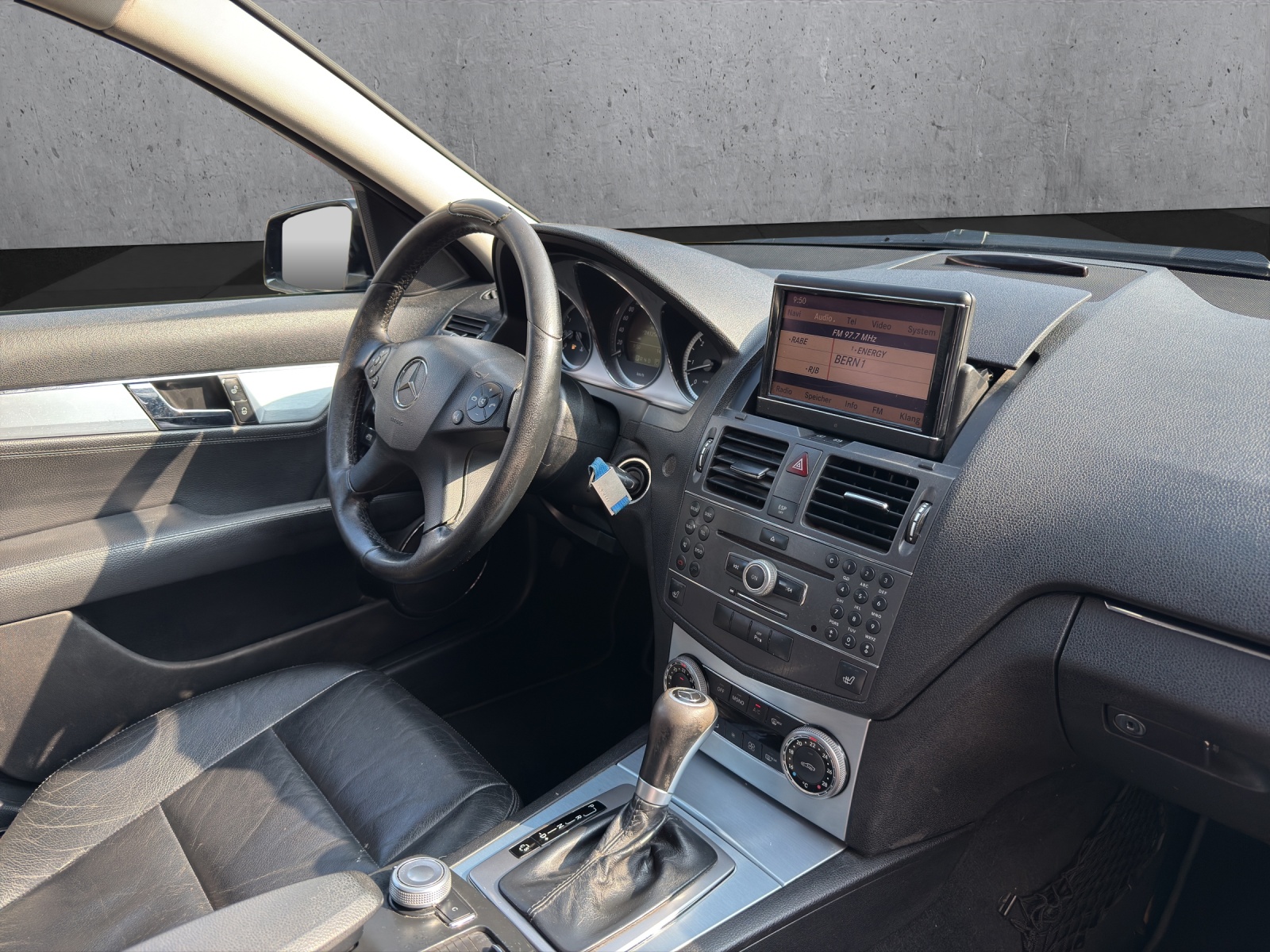 MERCEDES-BENZ C 350 CDI (320 CDI) Avantgarde 4Matic 7G-Tronic-image-12