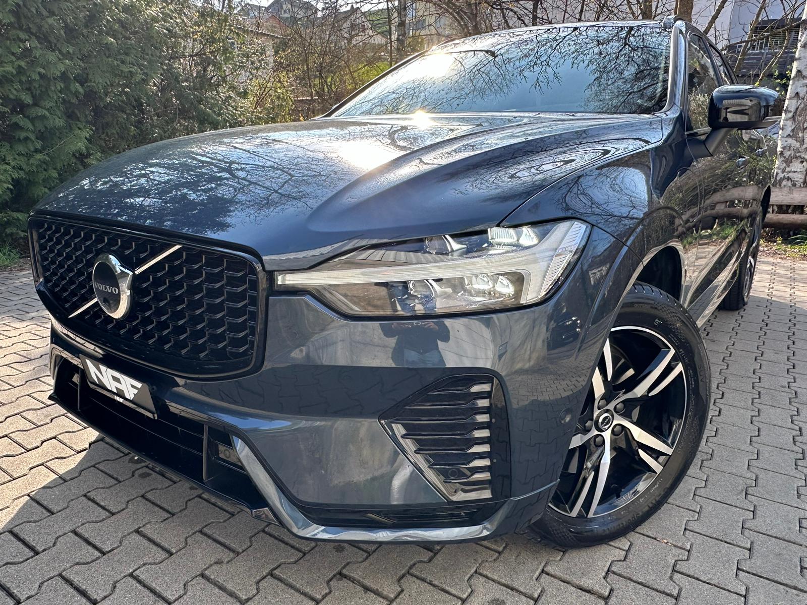 VOLVO XC60 T6 eAWD R-Design Geartronic-image-0