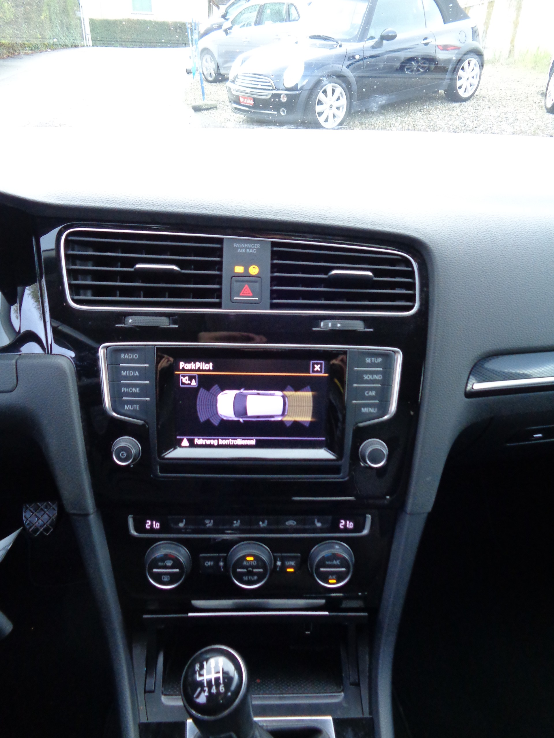 VW Golf 1.4 TSI Highline-image-11