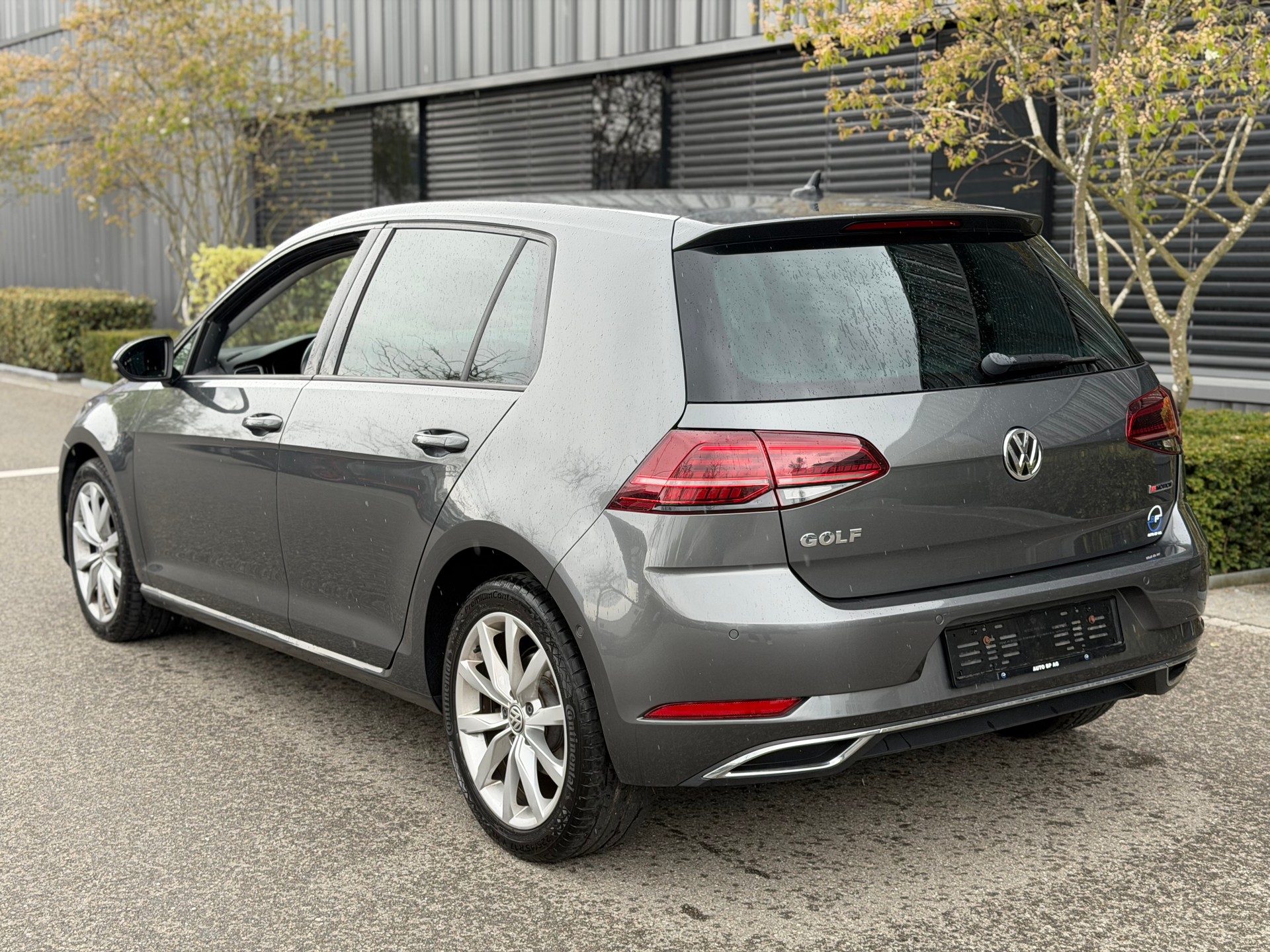 VW Golf 2.0 TDI Highline 4Motion DSG-image-5