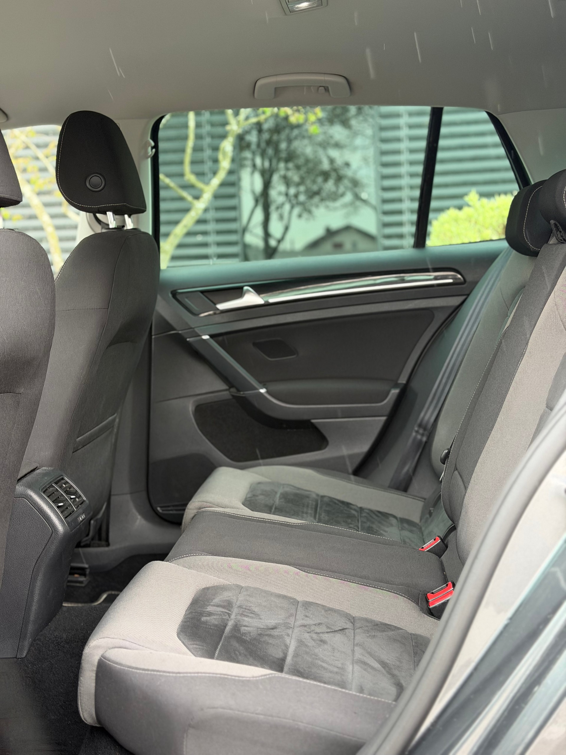 VW Golf 2.0 TDI Highline 4Motion DSG-image-7