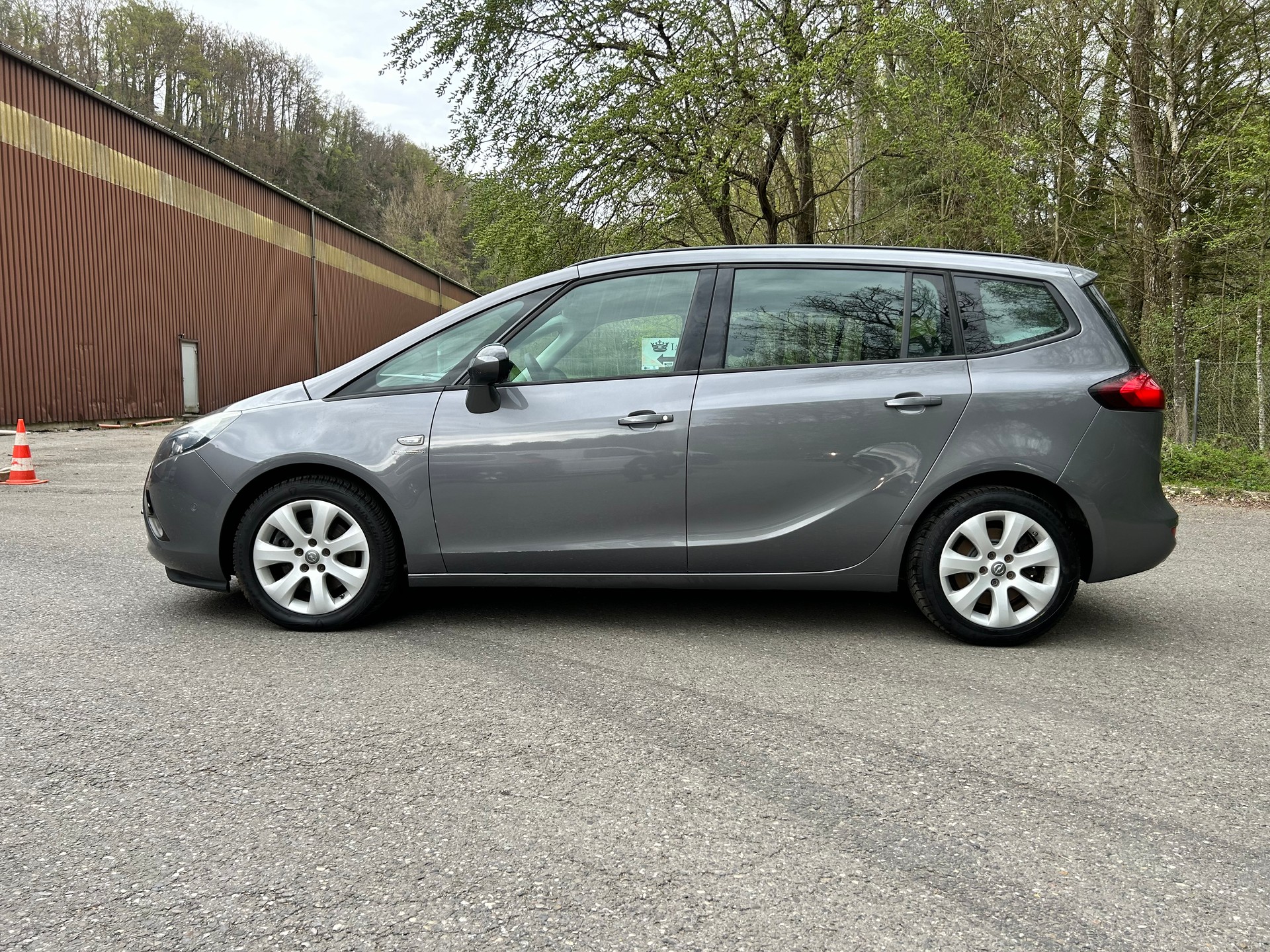 OPEL Zafira Tourer 1.6i 16V Turbo Drive-image-3