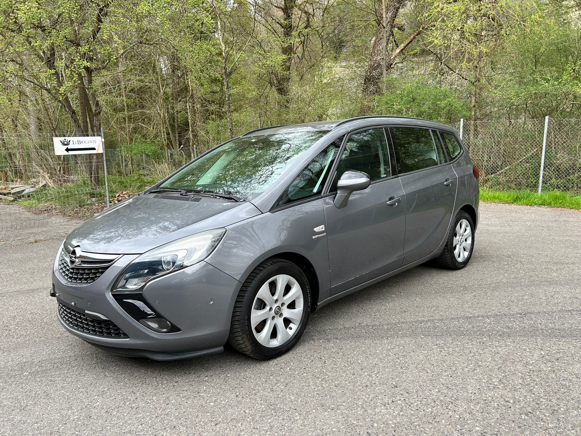 OPEL Zafira Tourer 1.6i 16V Turbo Drive-image-0
