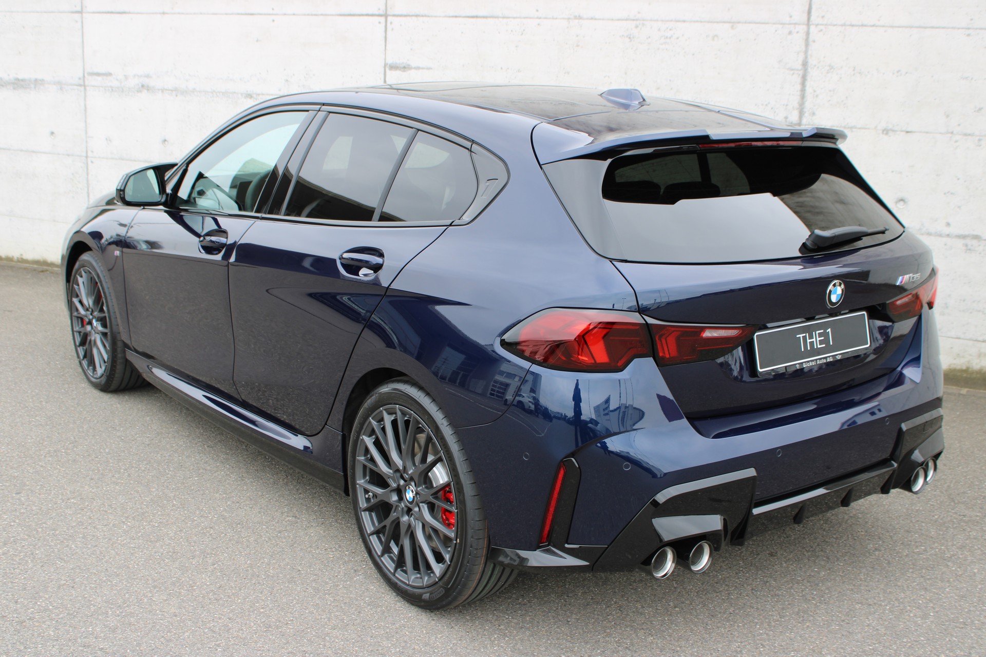 BMW M135 xDrive M Sport Pro-showroom-element-3