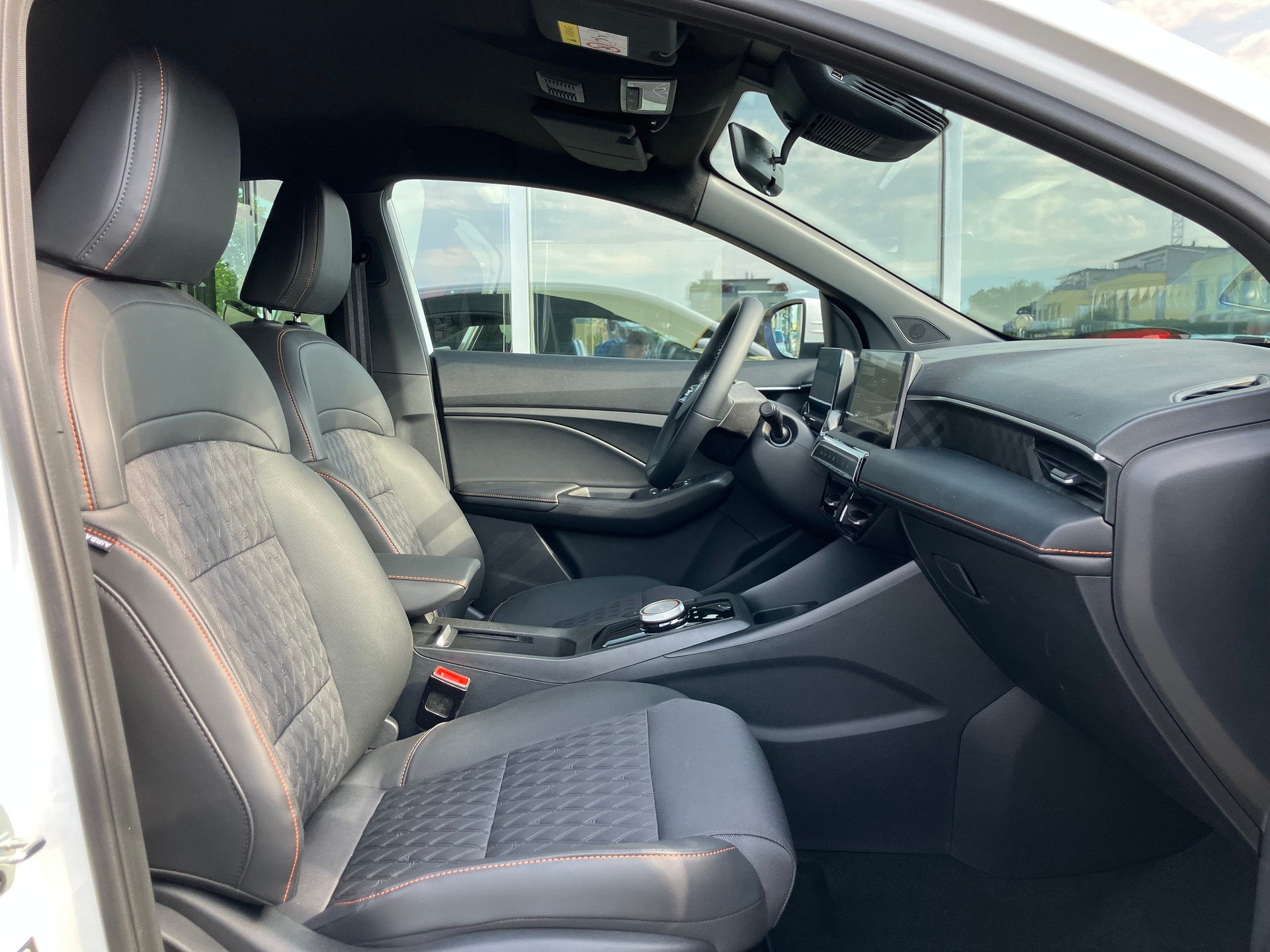 MG 3 1.5 Hybrid Luxury Aut.-image-7