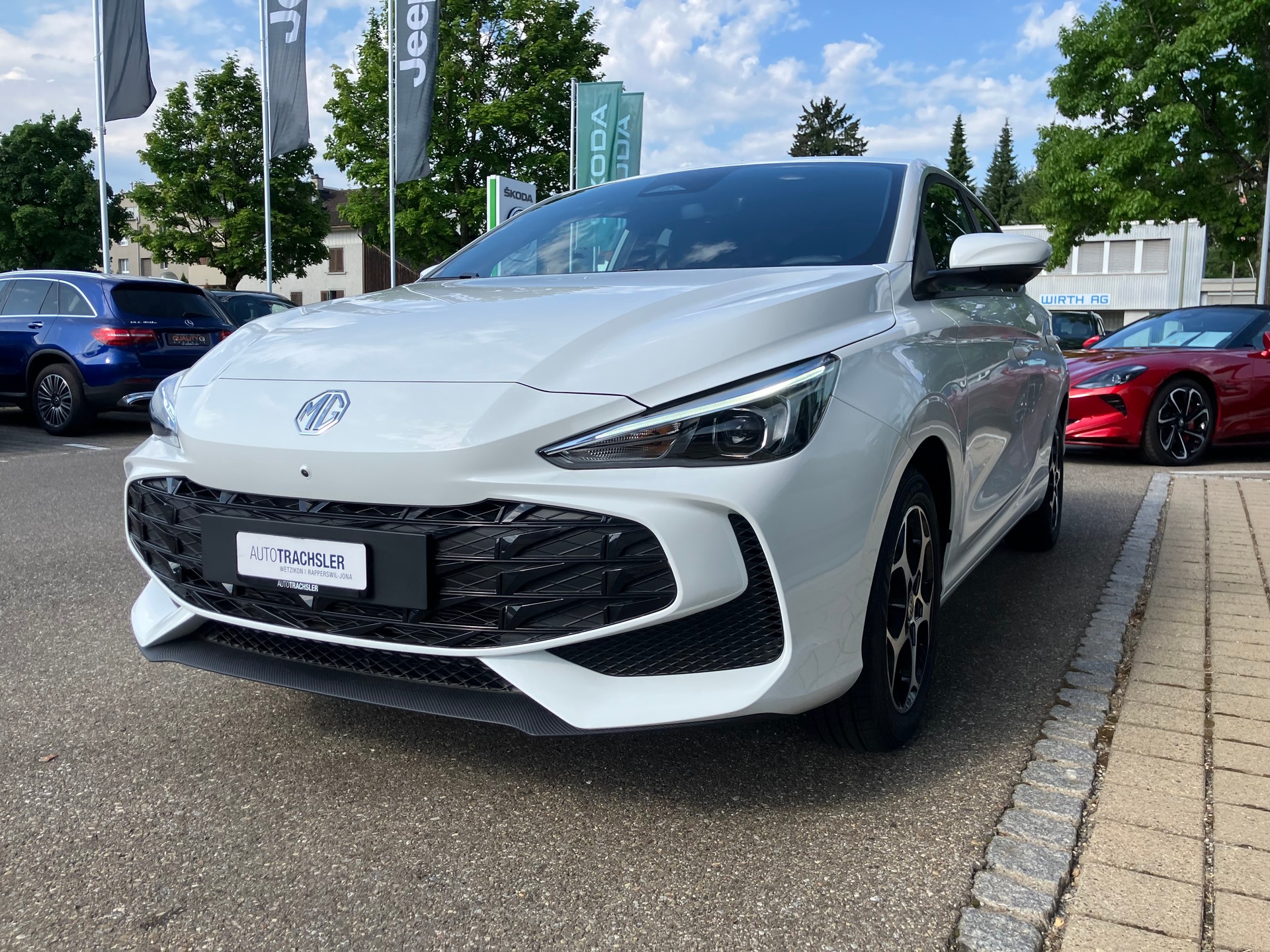 MG 3 1.5 Hybrid Luxury Aut.-image-2