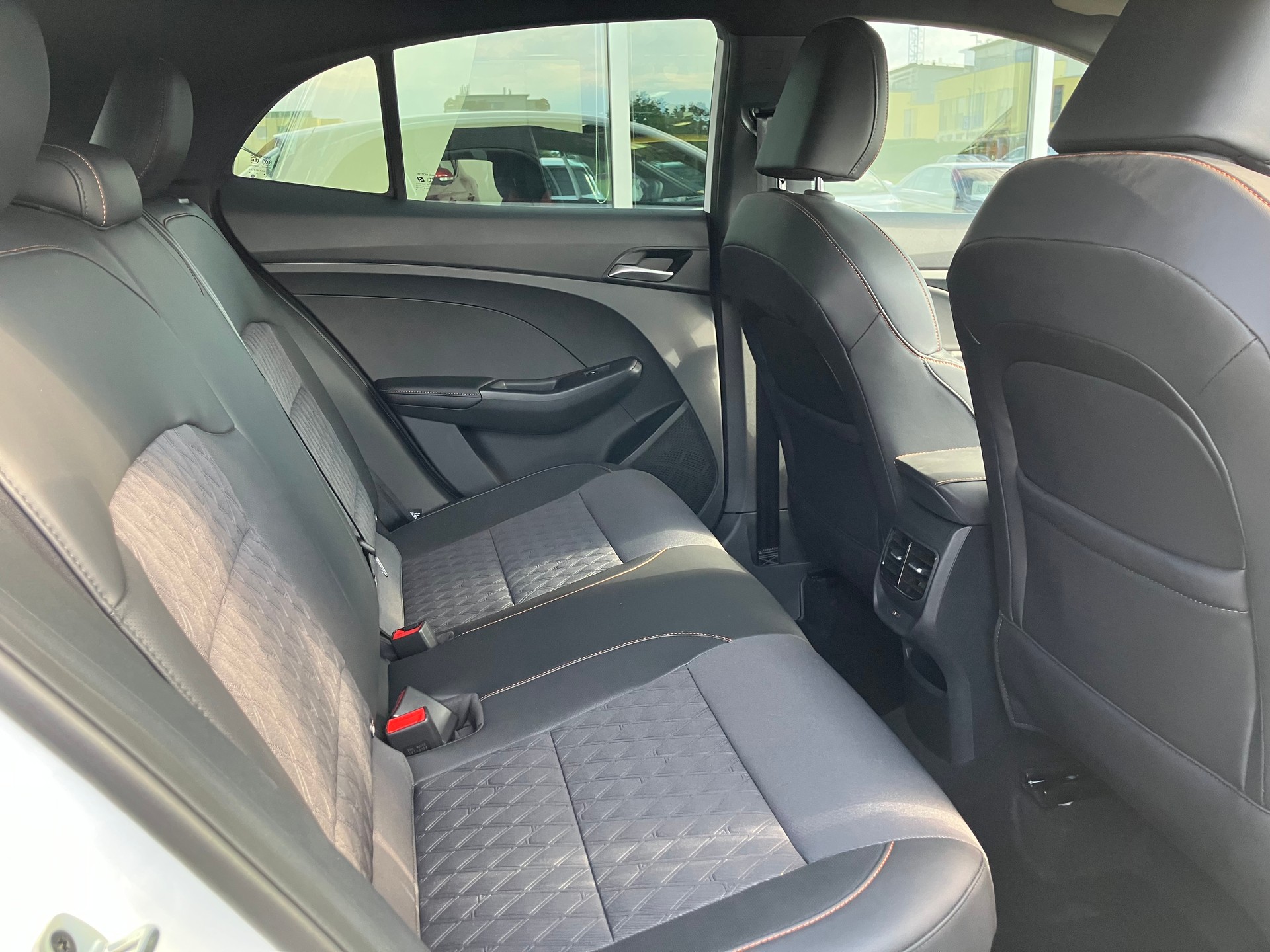 MG 3 1.5 Hybrid Luxury Aut.-image-6