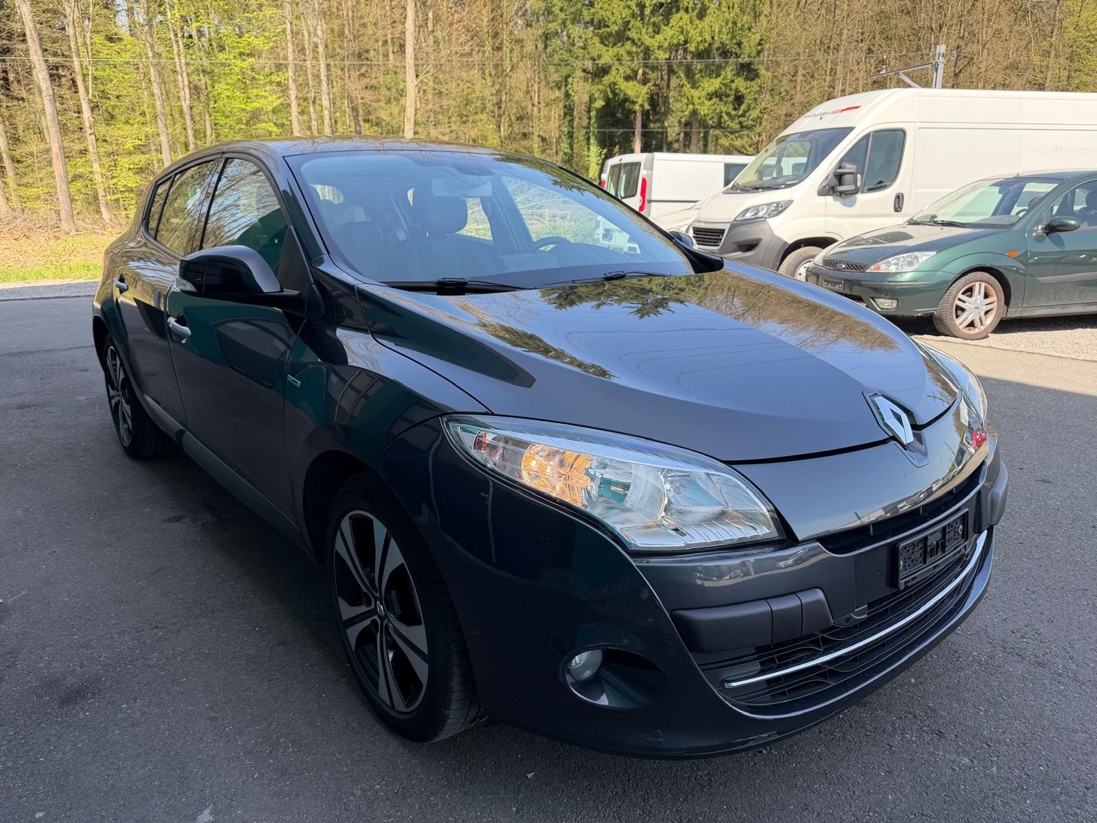 RENAULT Mégane 1.5 dCi Bose EDC-image-2