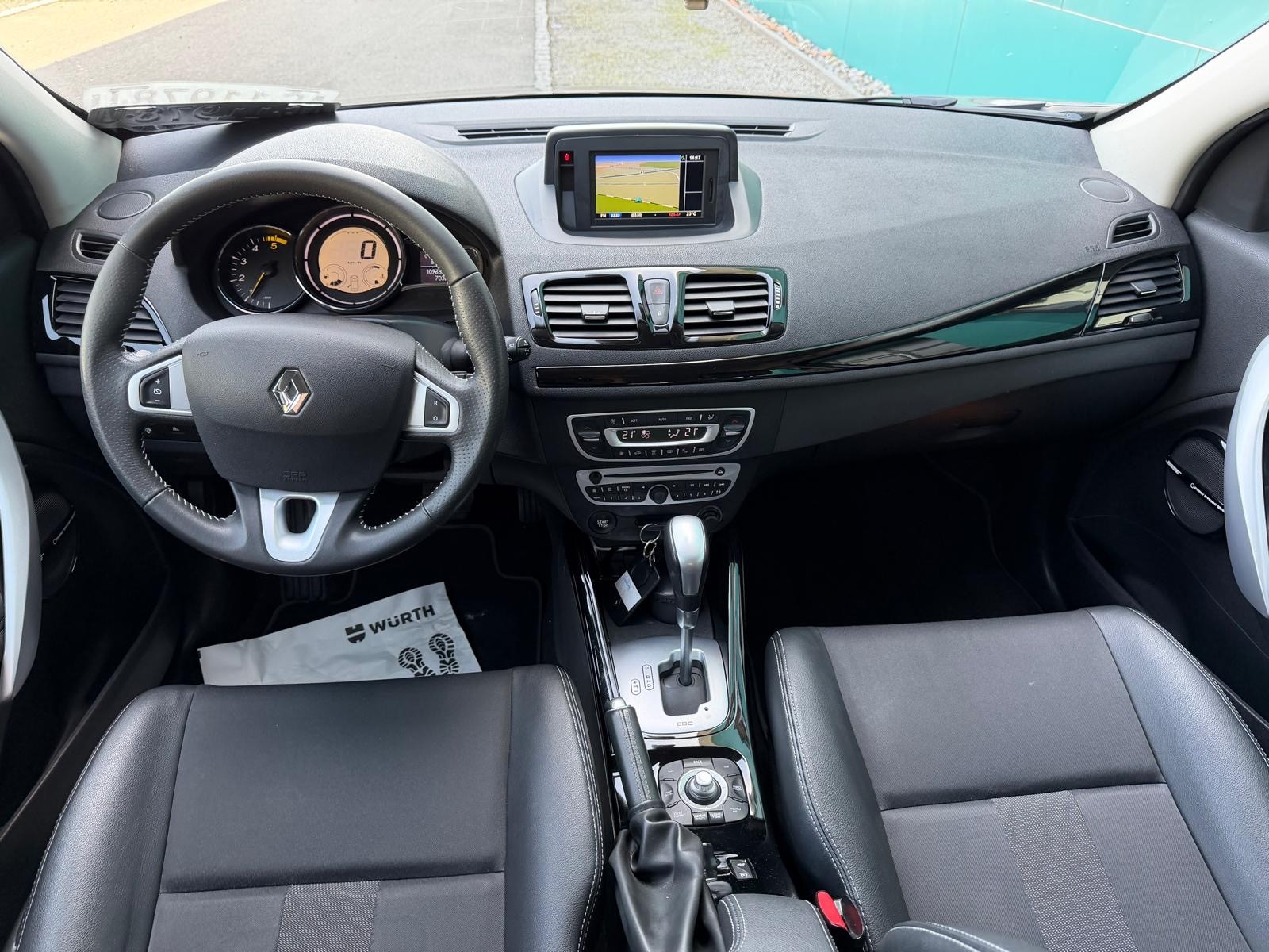 RENAULT Mégane 1.5 dCi Bose EDC-image-8