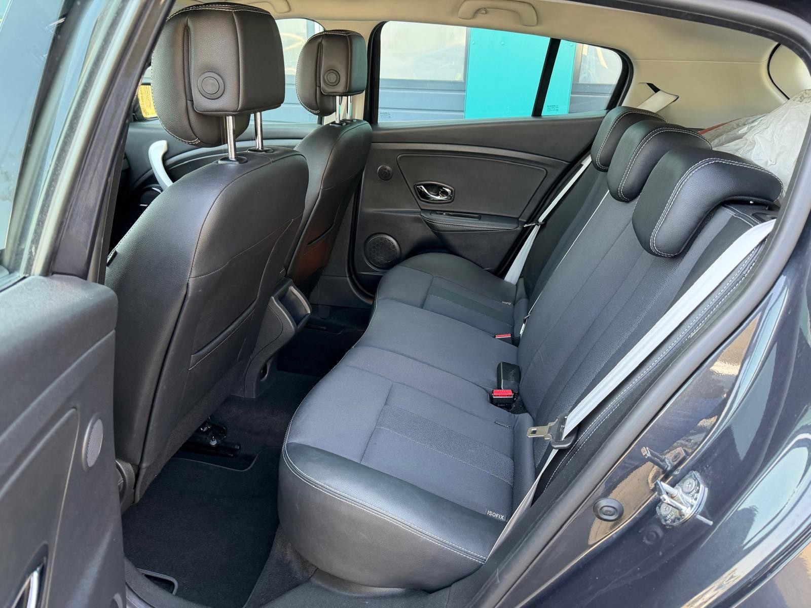 RENAULT Mégane 1.5 dCi Bose EDC-image-7