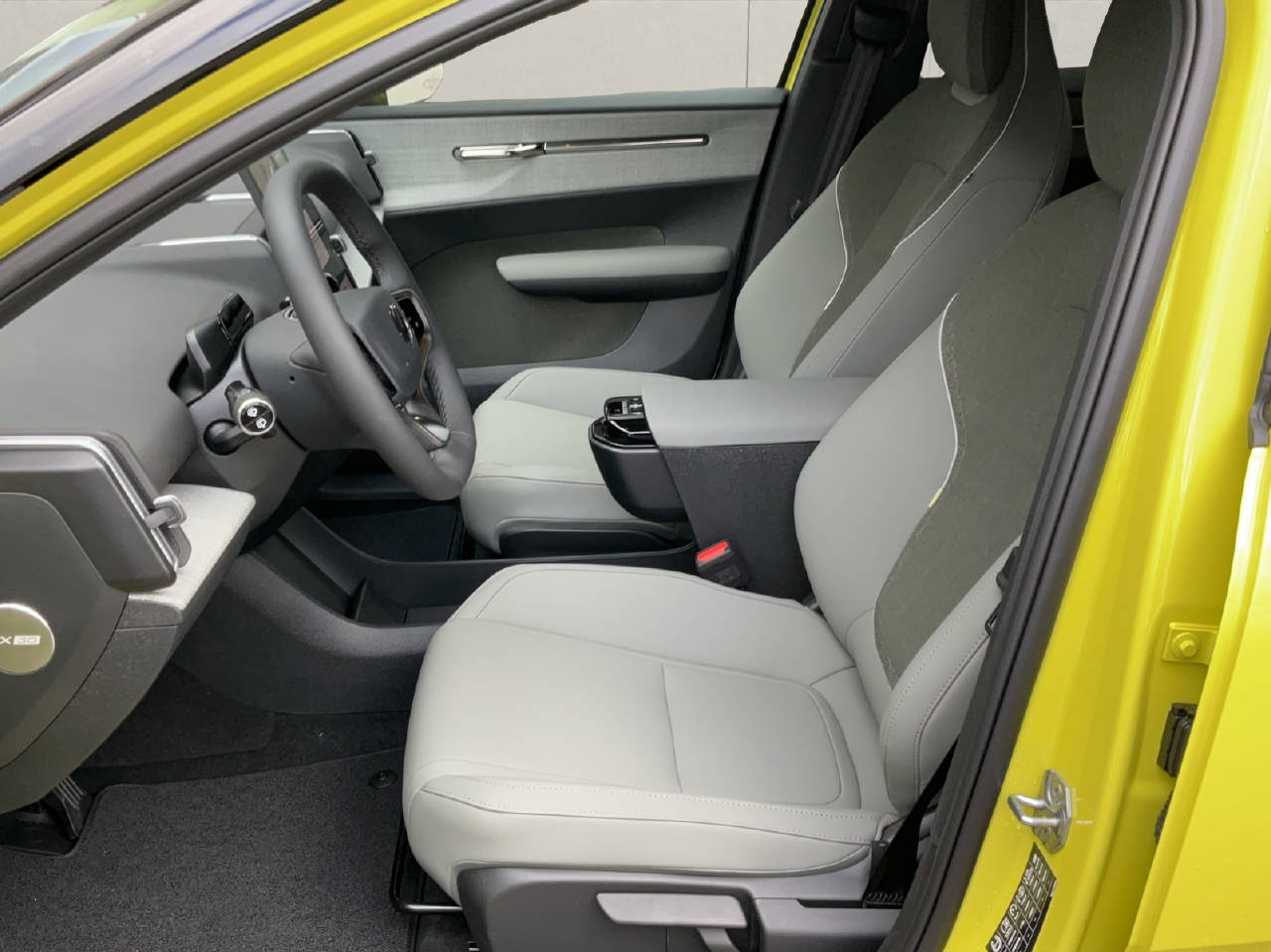 VOLVO EX30 E60 Plus-image-5