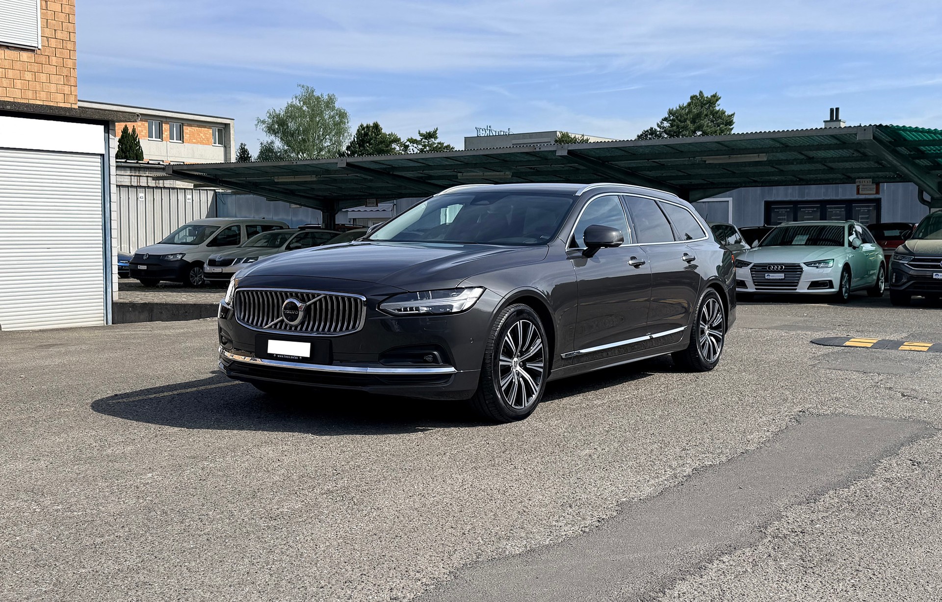 VOLVO V90 B6 AWD Benzin Mild Hybrid Inscription Geartronic-image-8