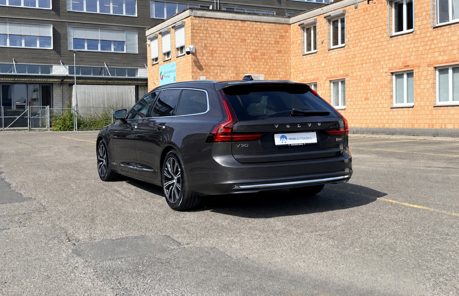 VOLVO V90 B6 AWD Benzin Mild Hybrid Inscription Geartronic-showroom-element-3