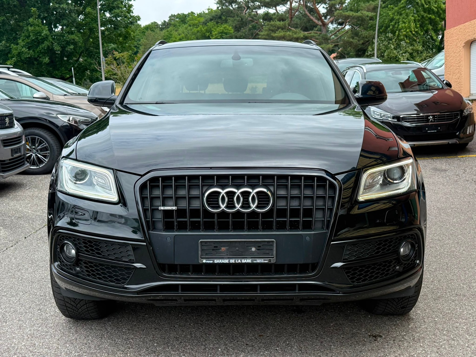 AUDI Q5 2.0 TDI quattro-image-0