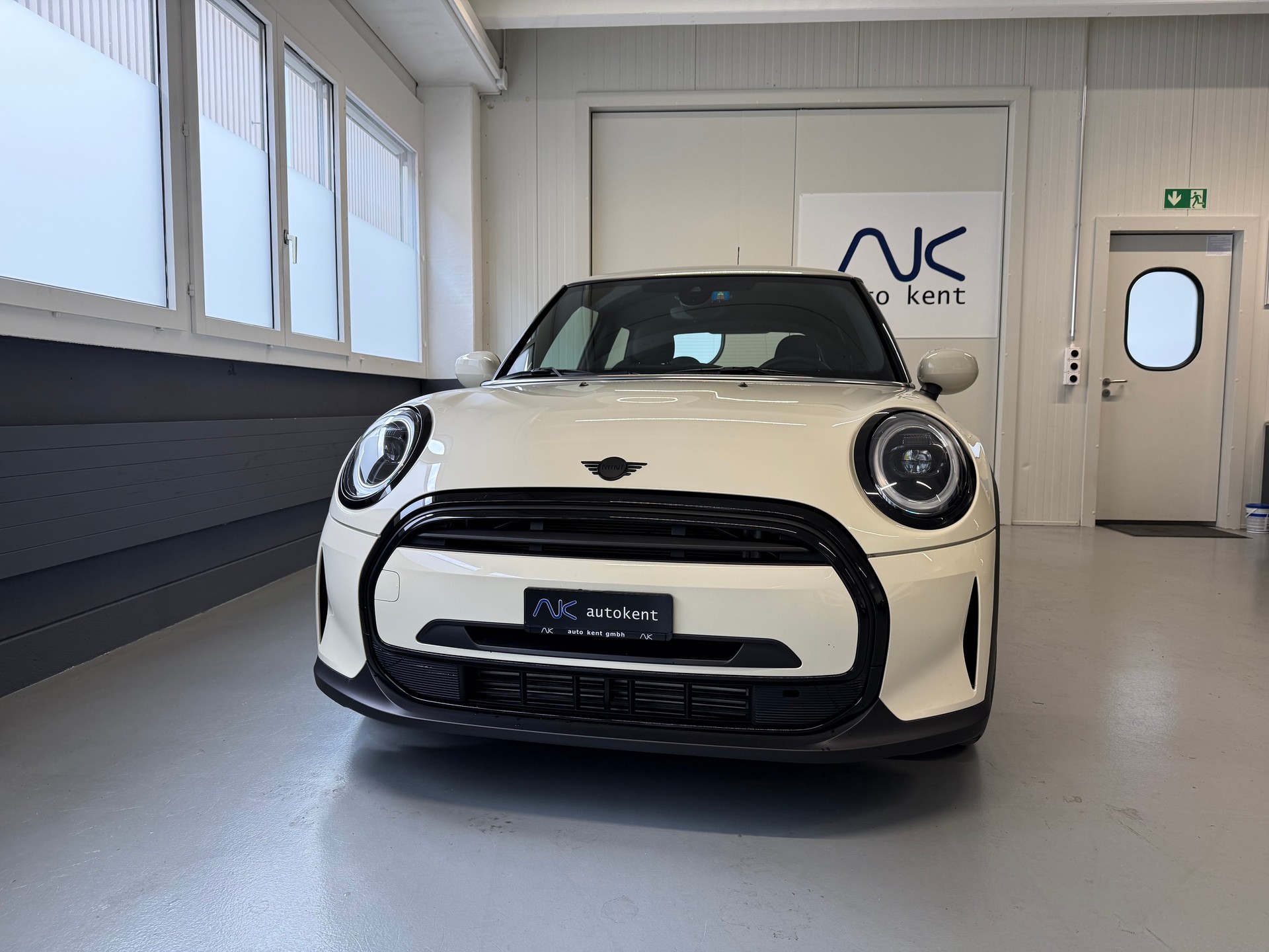 MINI One Steptronic DKG-image-1