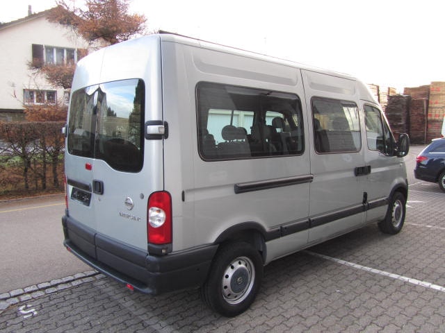 NISSAN Interstar 35 2.5dCi 150 Comfort-image-2