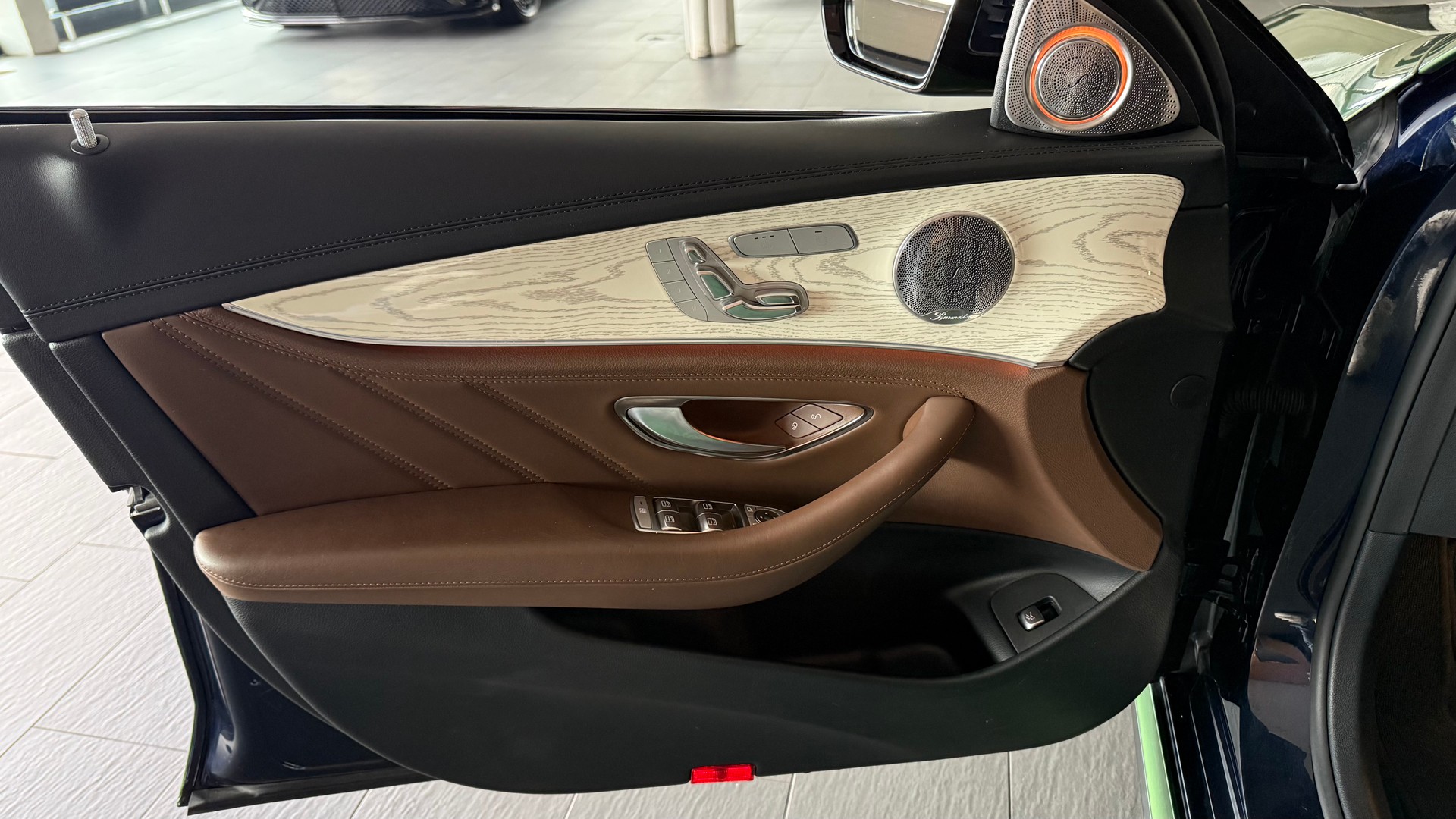MERCEDES-BENZ E 63 AMG S 4Matic Speedshift MCT-image-16