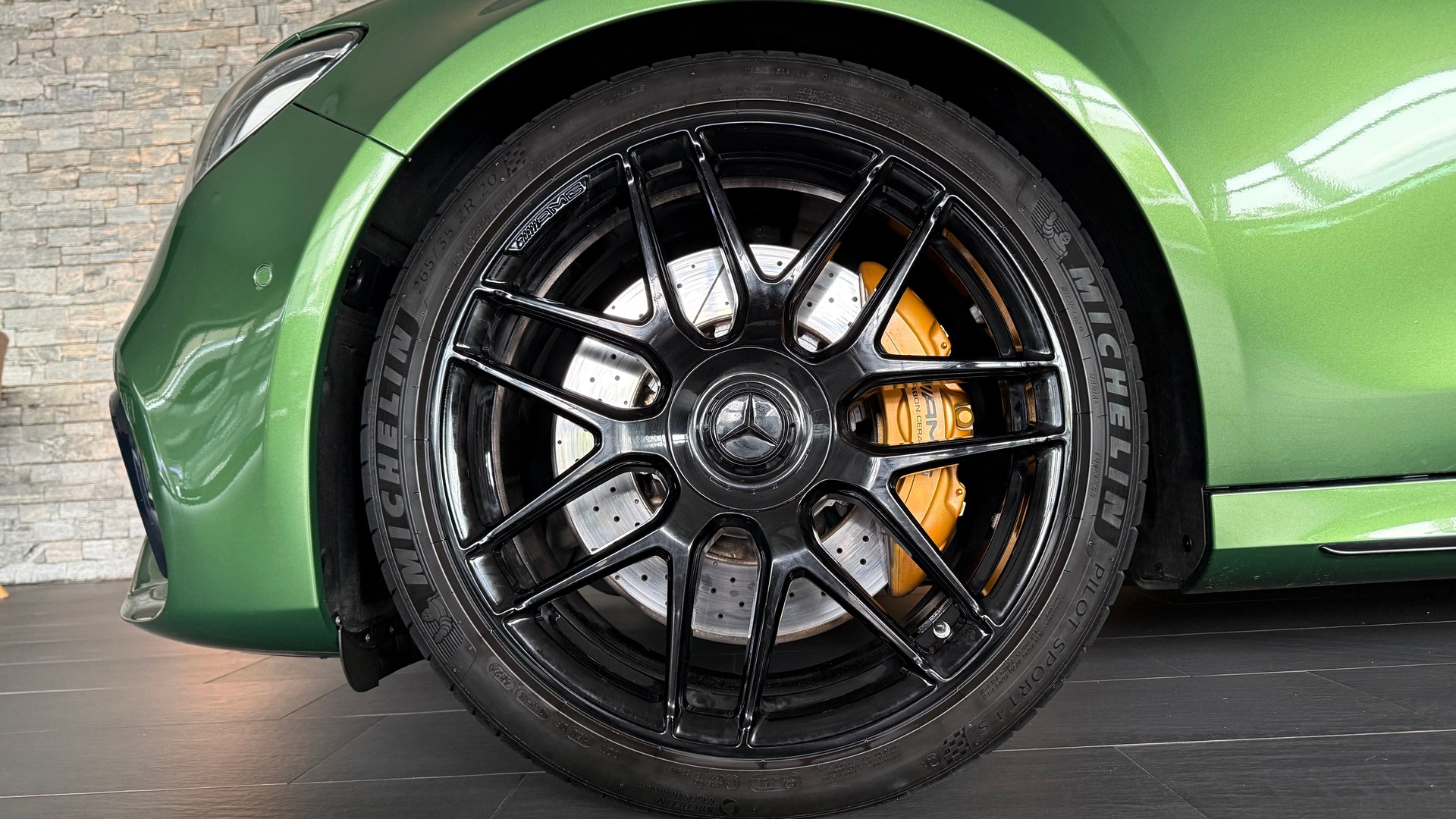 MERCEDES-BENZ E 63 AMG S 4Matic Speedshift MCT-image-17