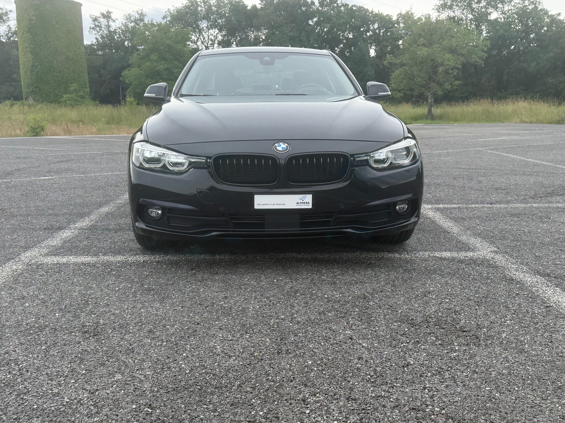 BMW 320d xDrive Edition Sport Line Steptronic-image-0