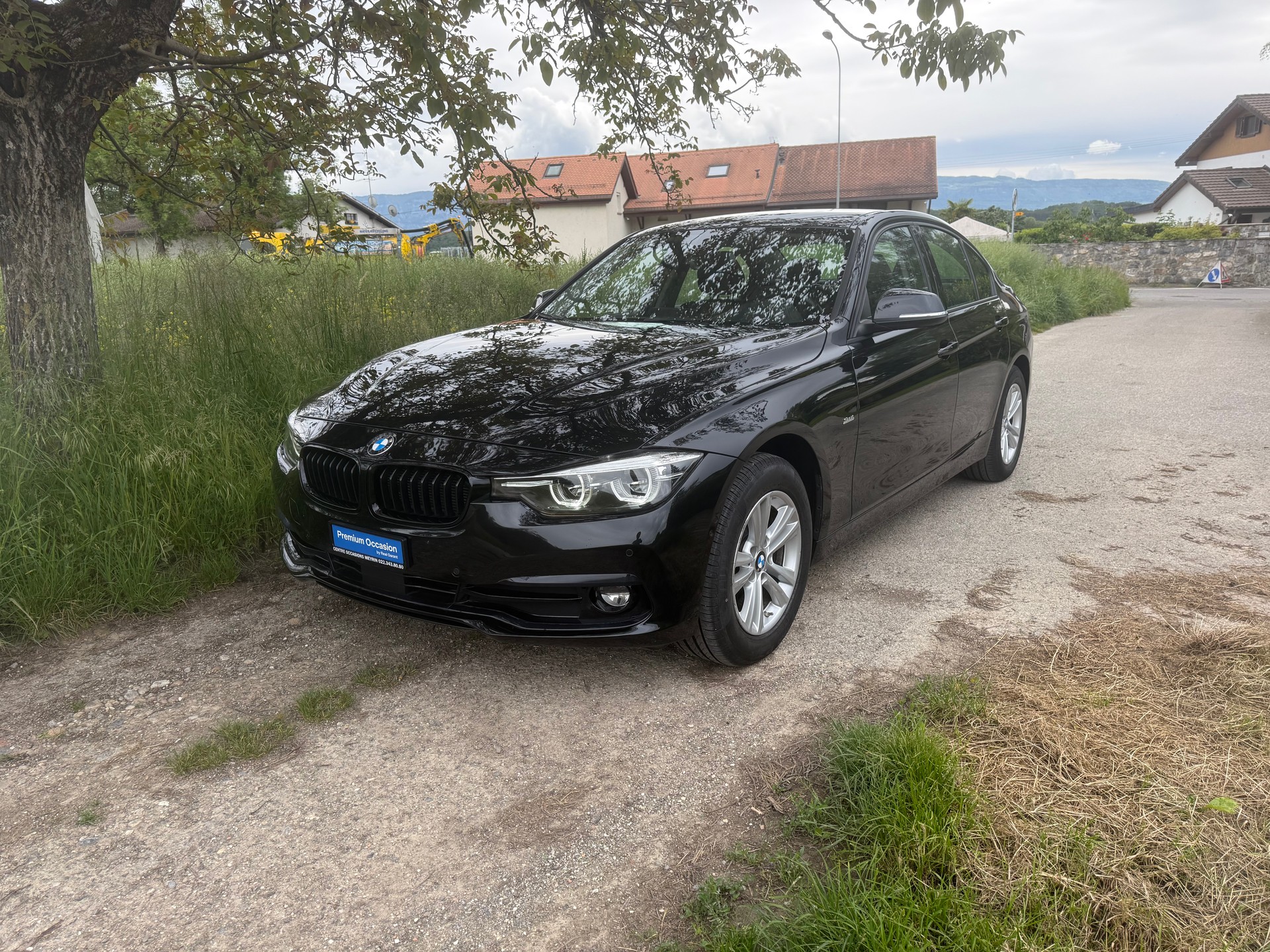 BMW 320d xDrive Edition Sport Line Steptronic-image-0